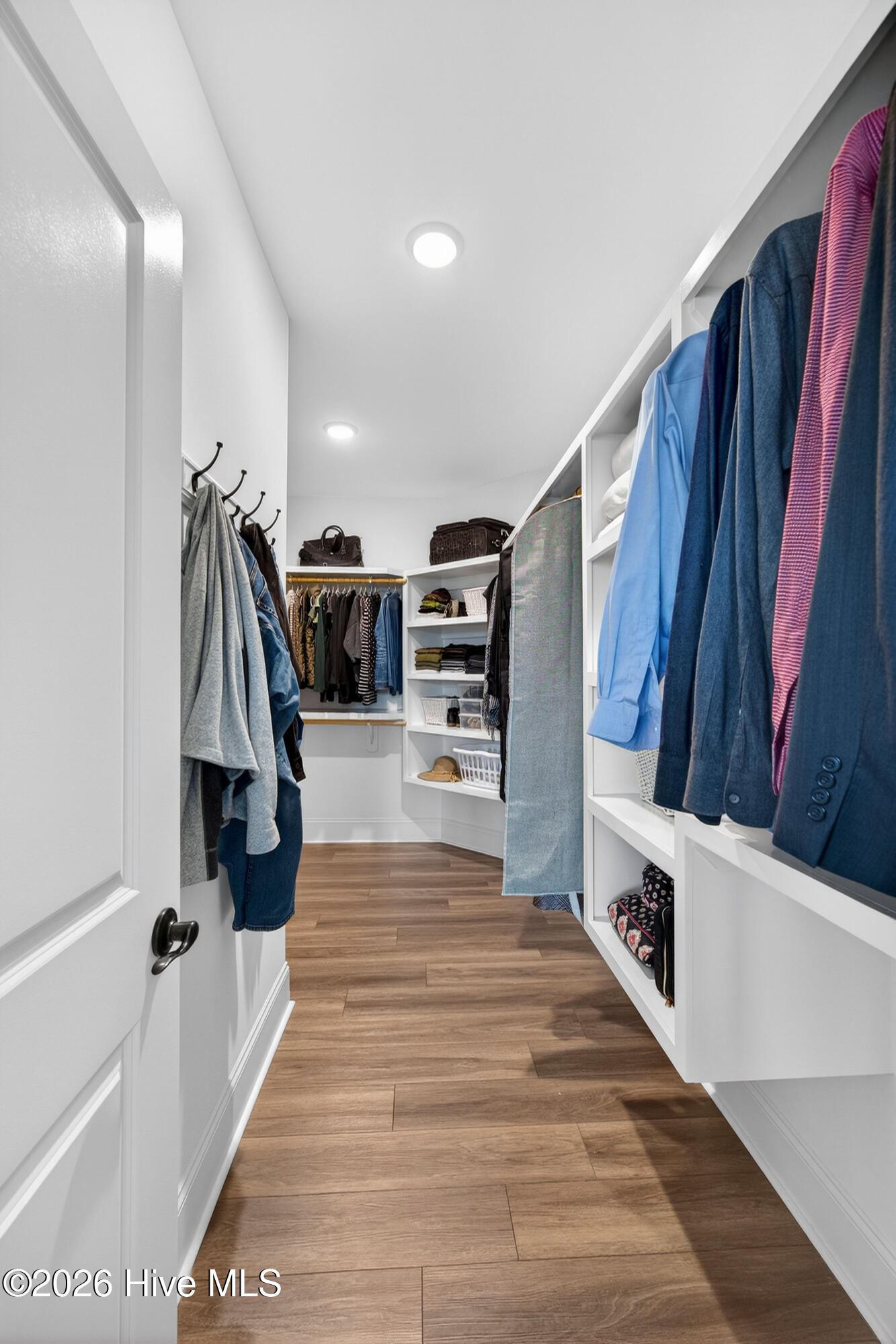 100556819 | Photo 20