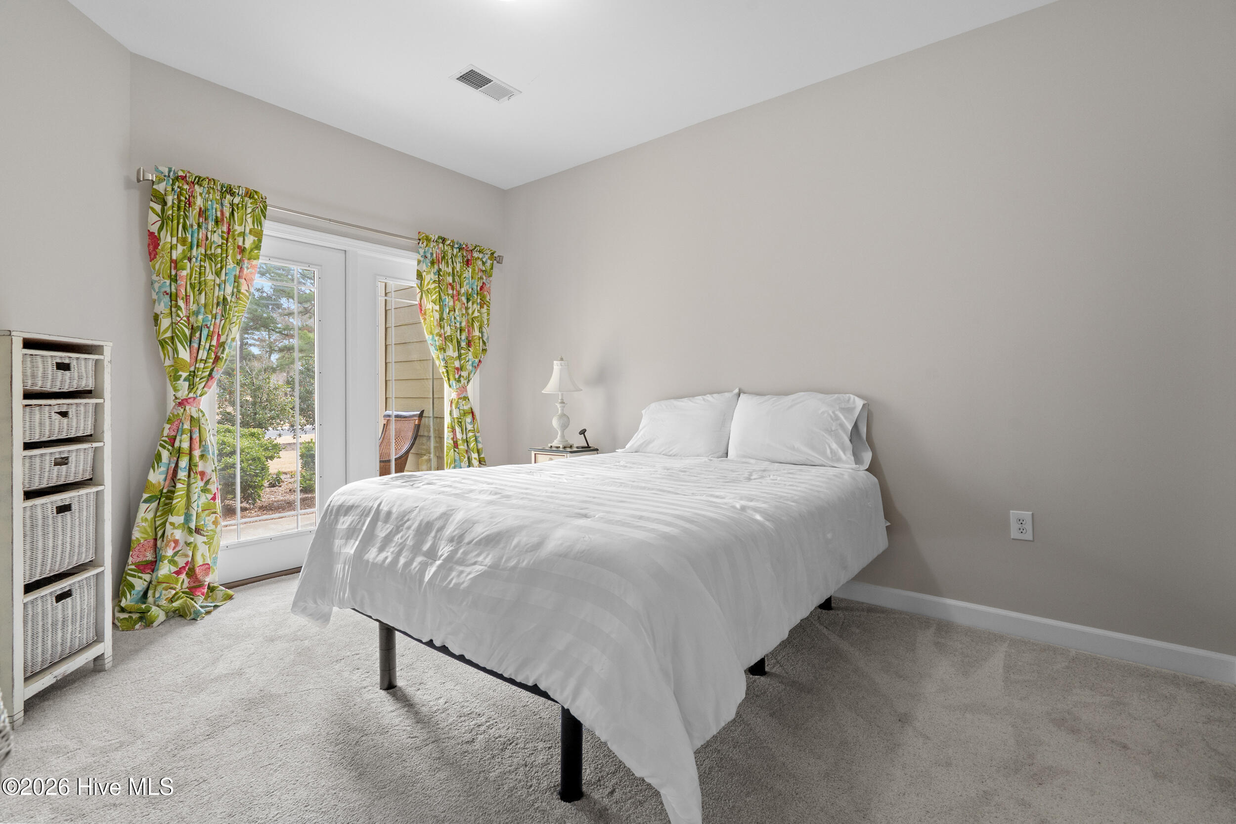 100556041 | Photo 20