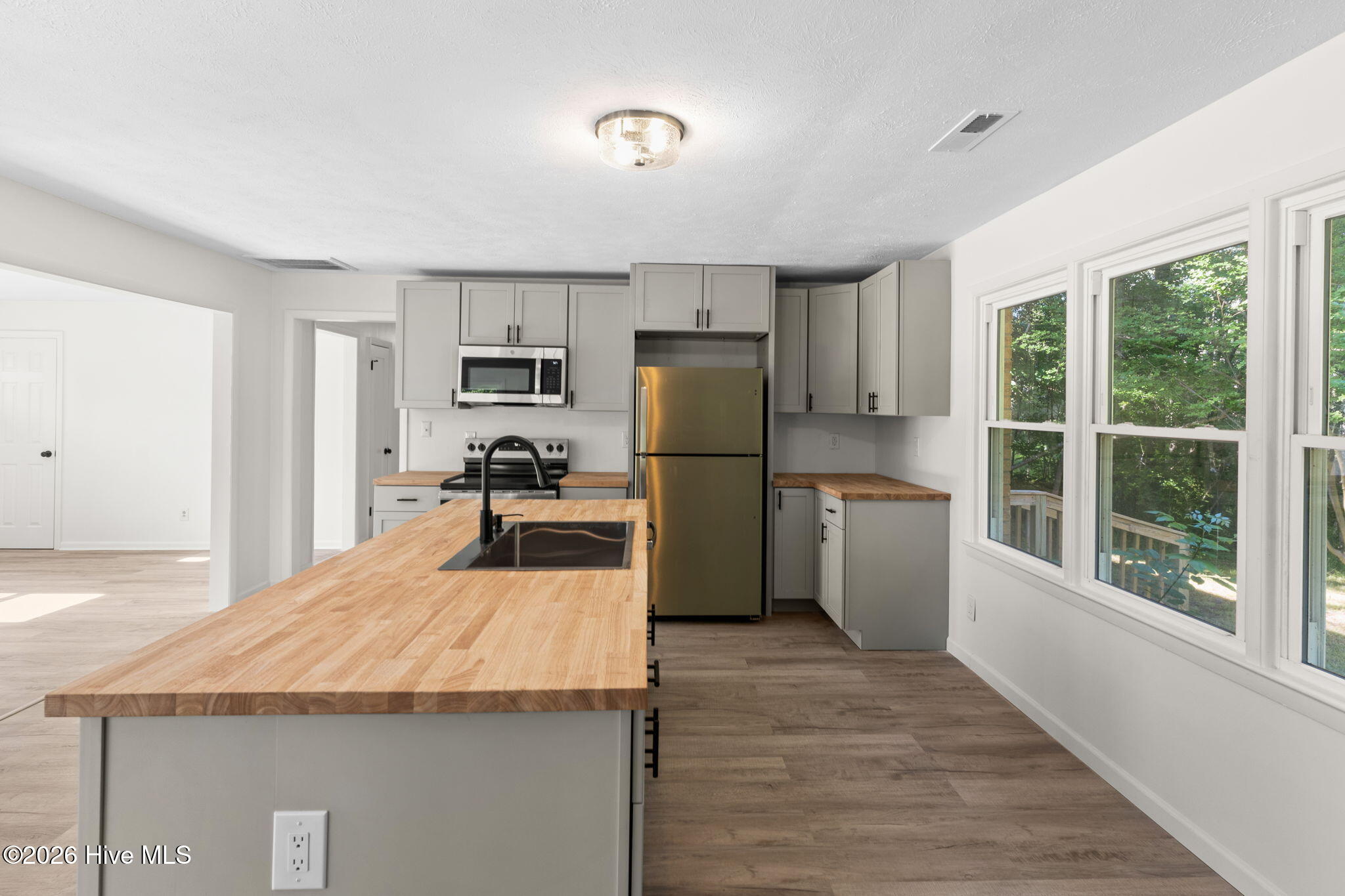Shirley Johnson - MLS Number: 100575706