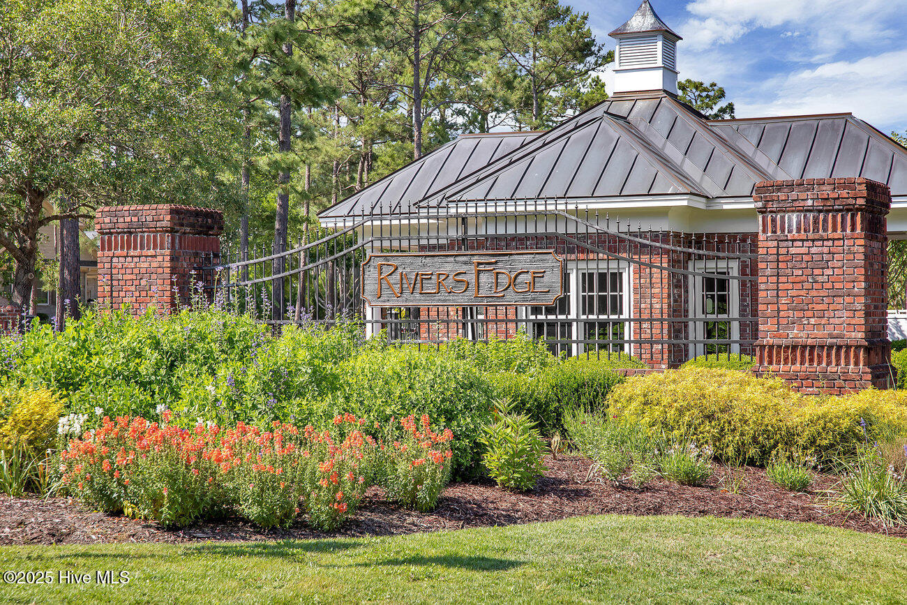 100547081 | Photo 54