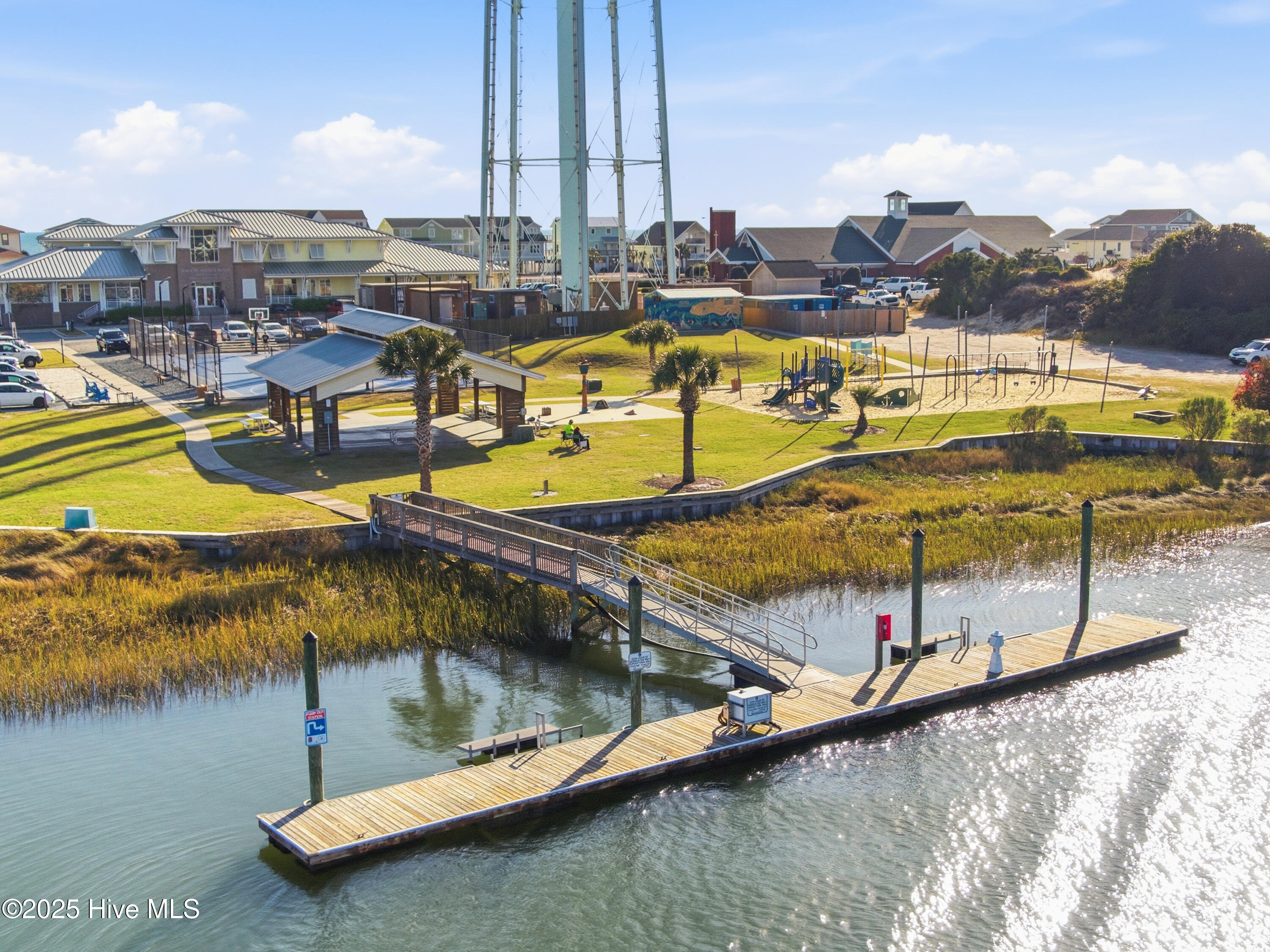 100532613 | Photo 37