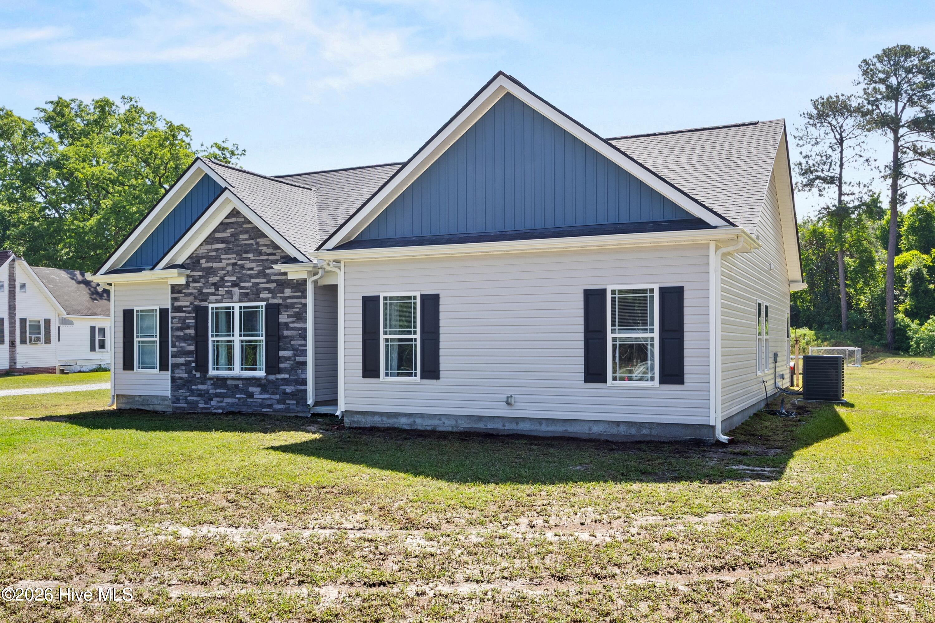 3rd image of 4201 Needmore Rd, Turkey, NC 28393 | MLS# 100573145