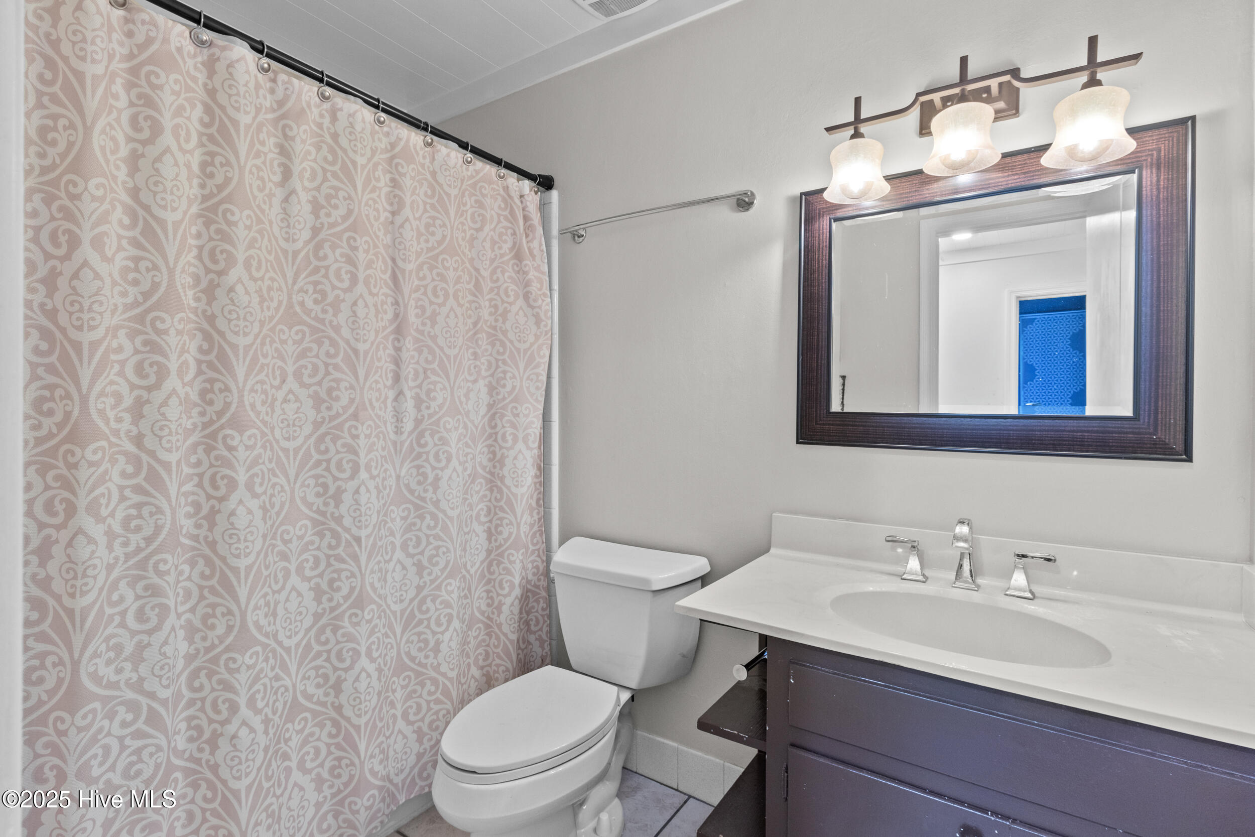 100537908 | Photo 28