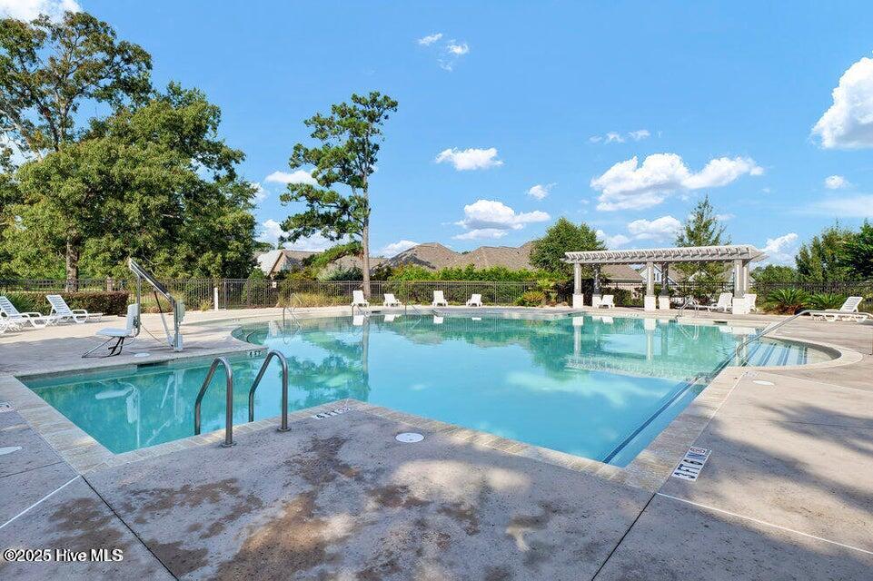 100530635 | Photo 55