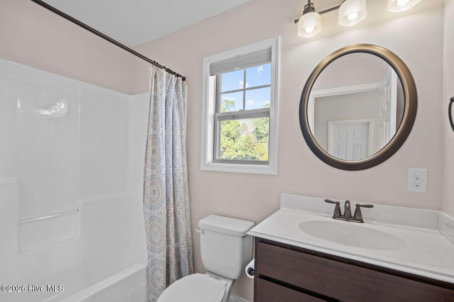 100553422 | Photo 34