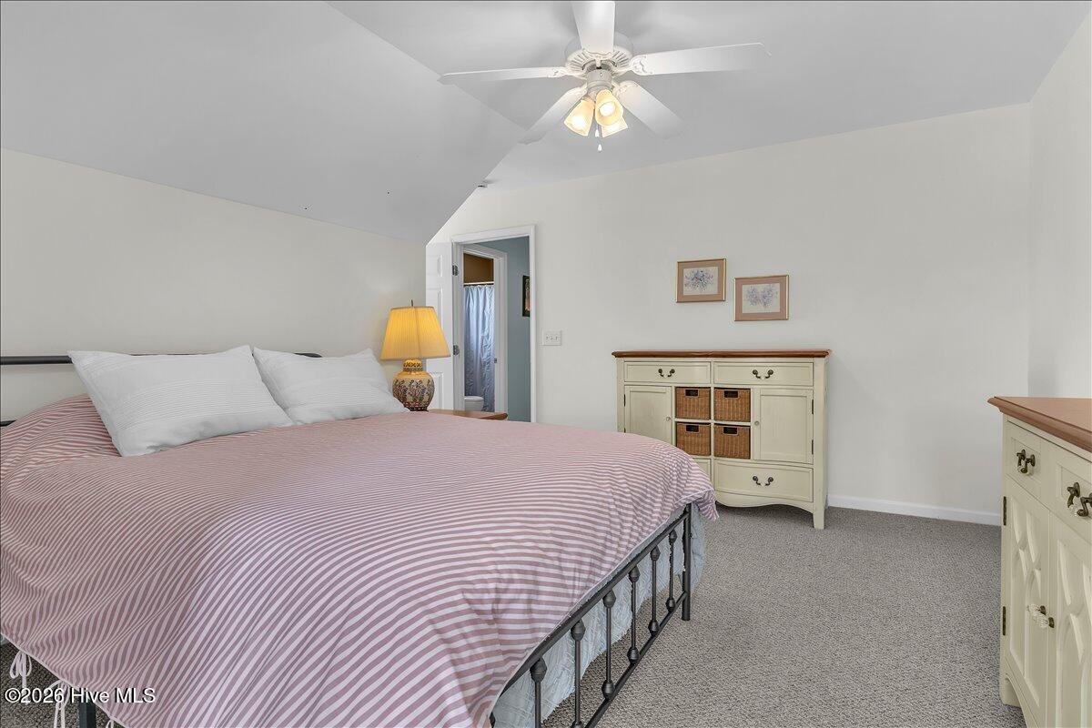 100566534 | Photo 43