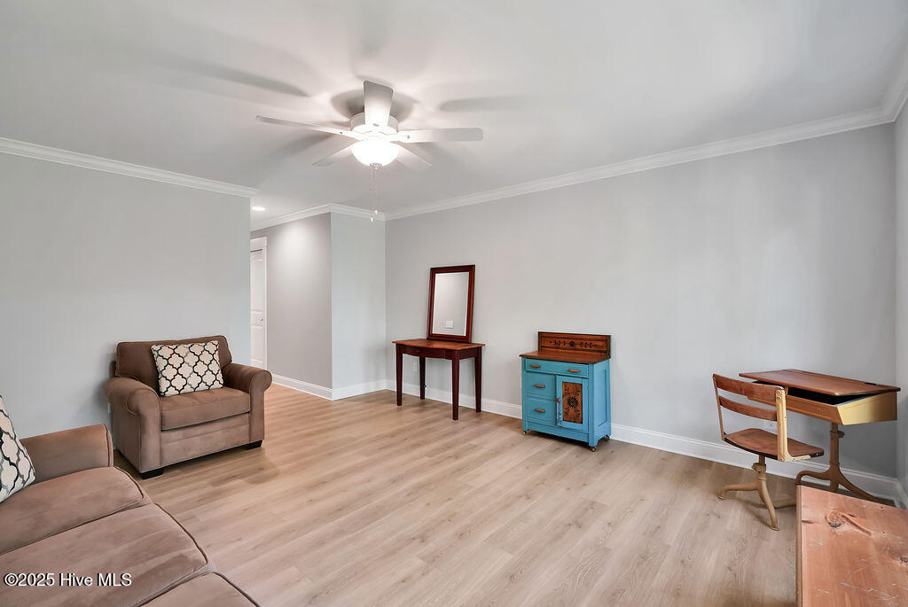 100537536 | Photo 36