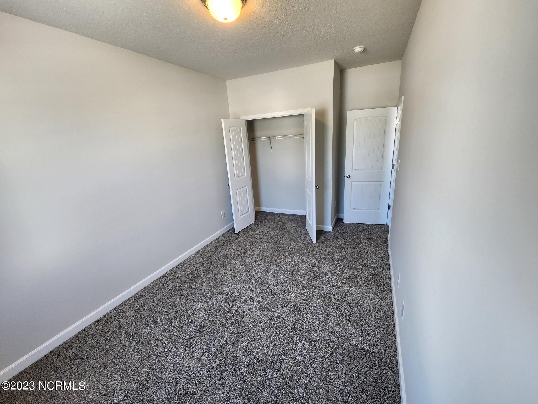 100524735 | Photo 22