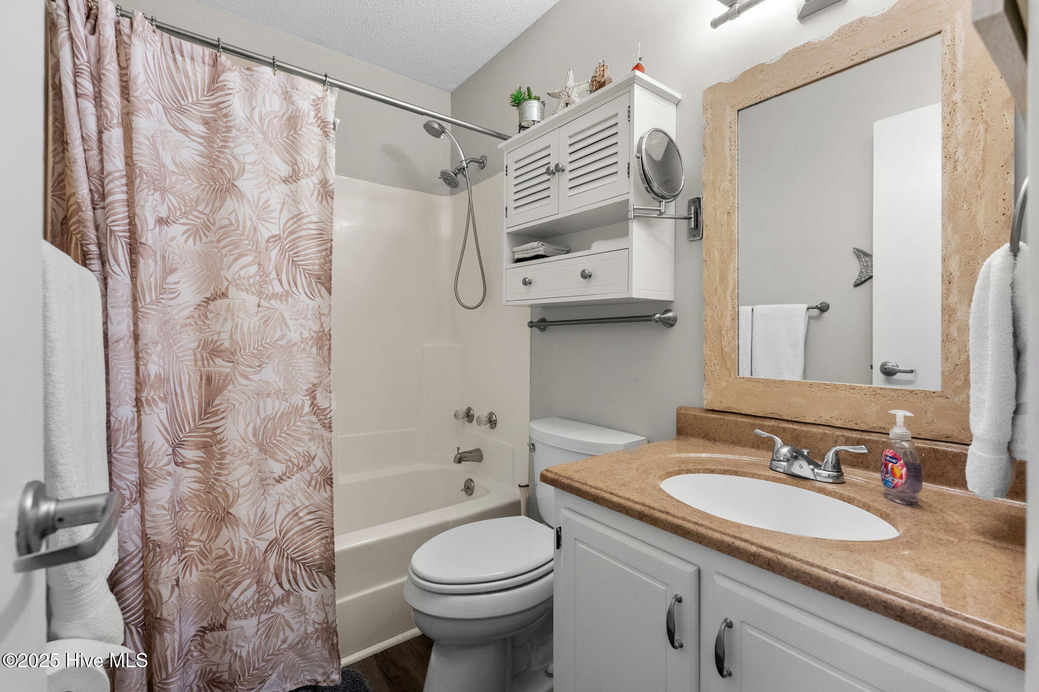 100543246 | Photo 27