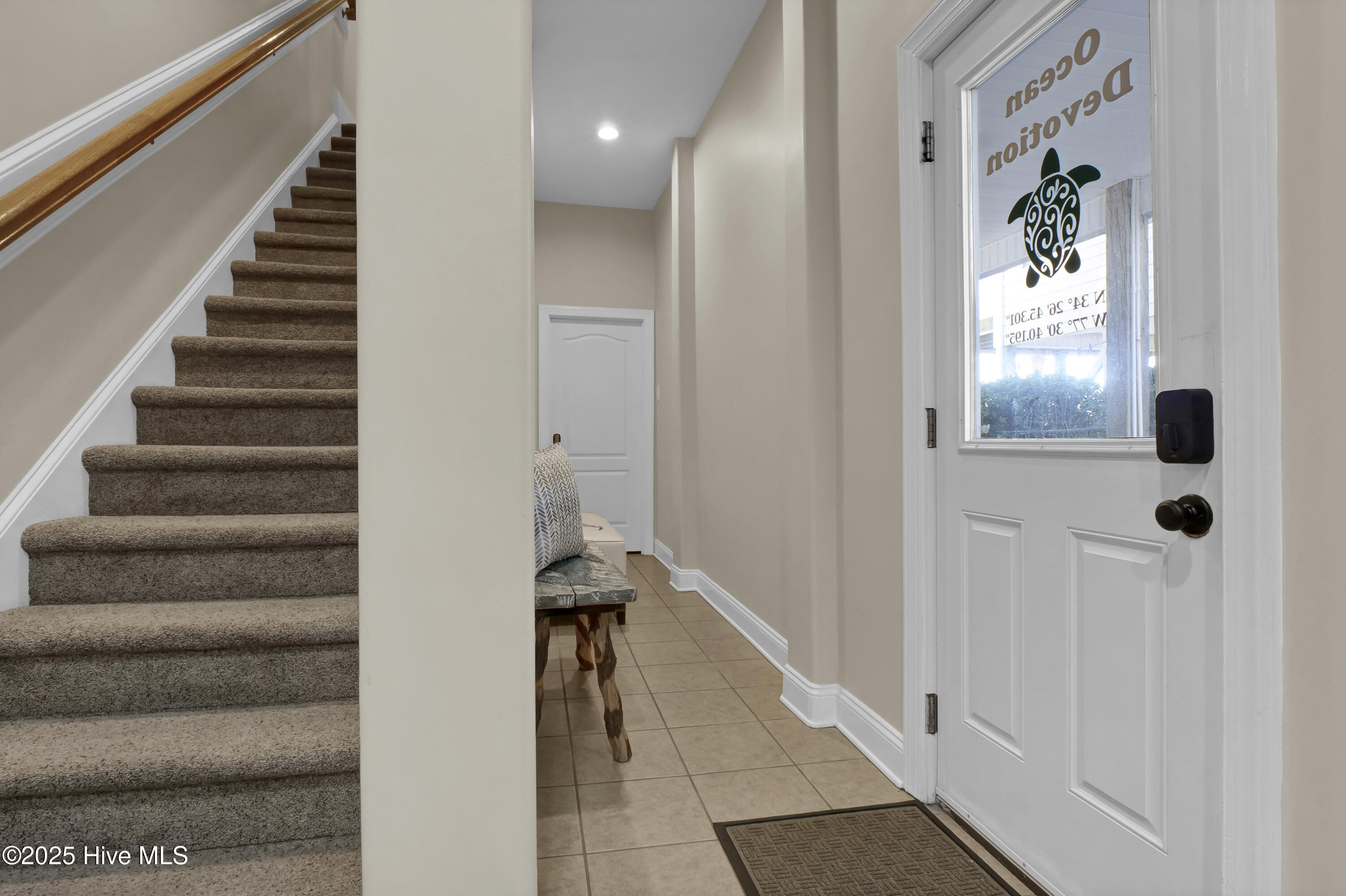 100535272 | Photo 18