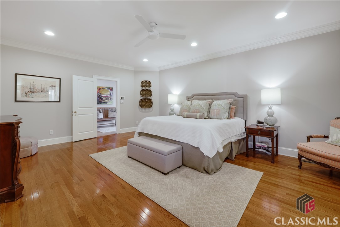 577 Cloverhurst Avenue W