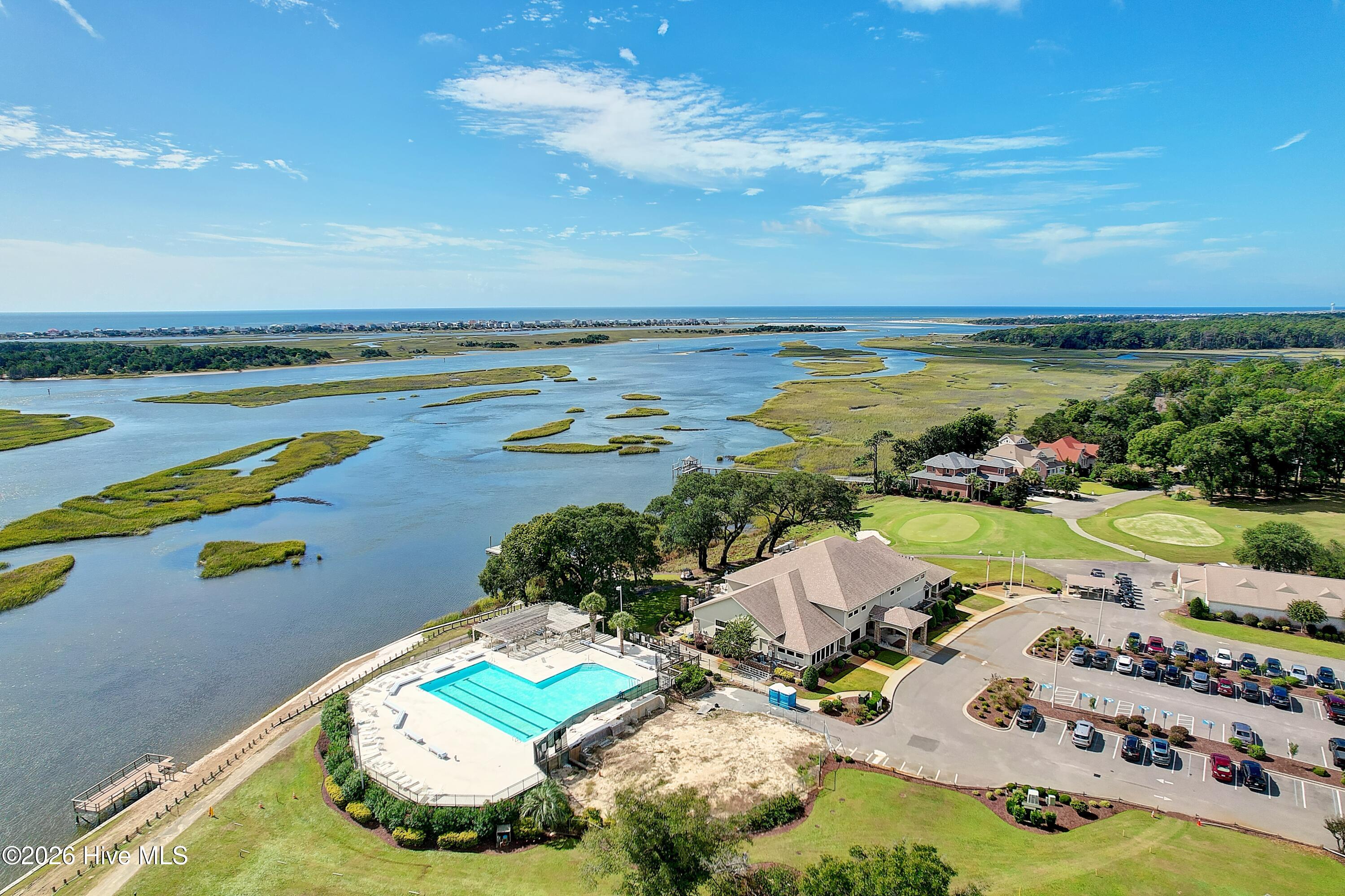 100557427 | Photo 96