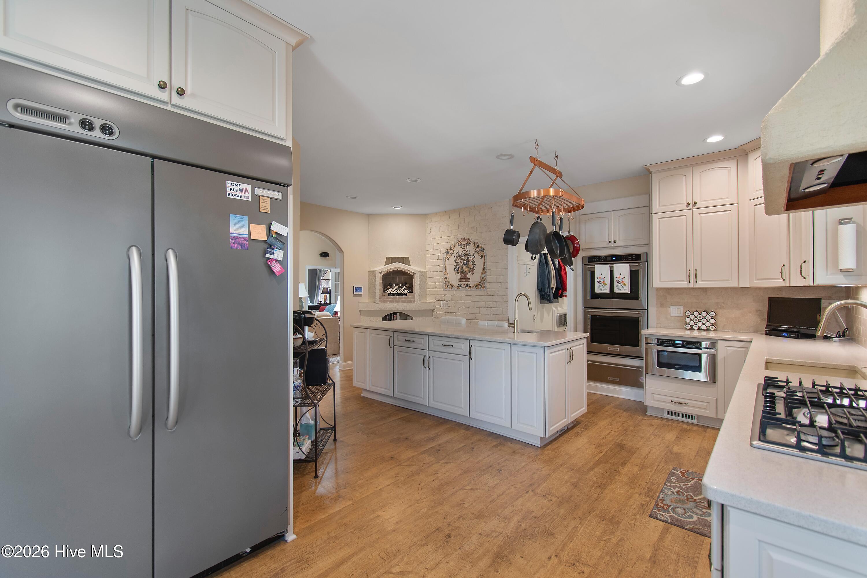 100556962 | Photo 27