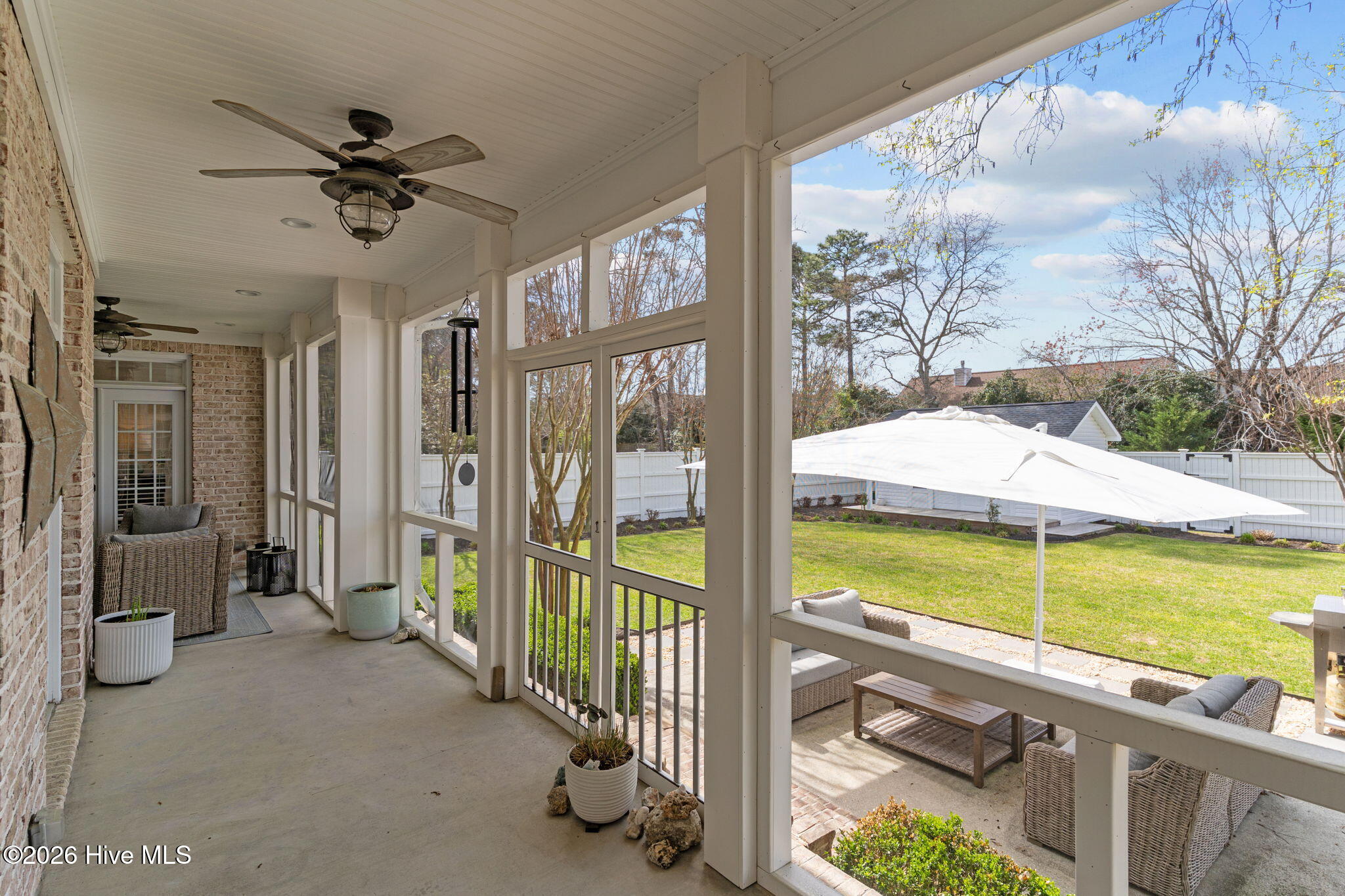 100561575 | Photo 62