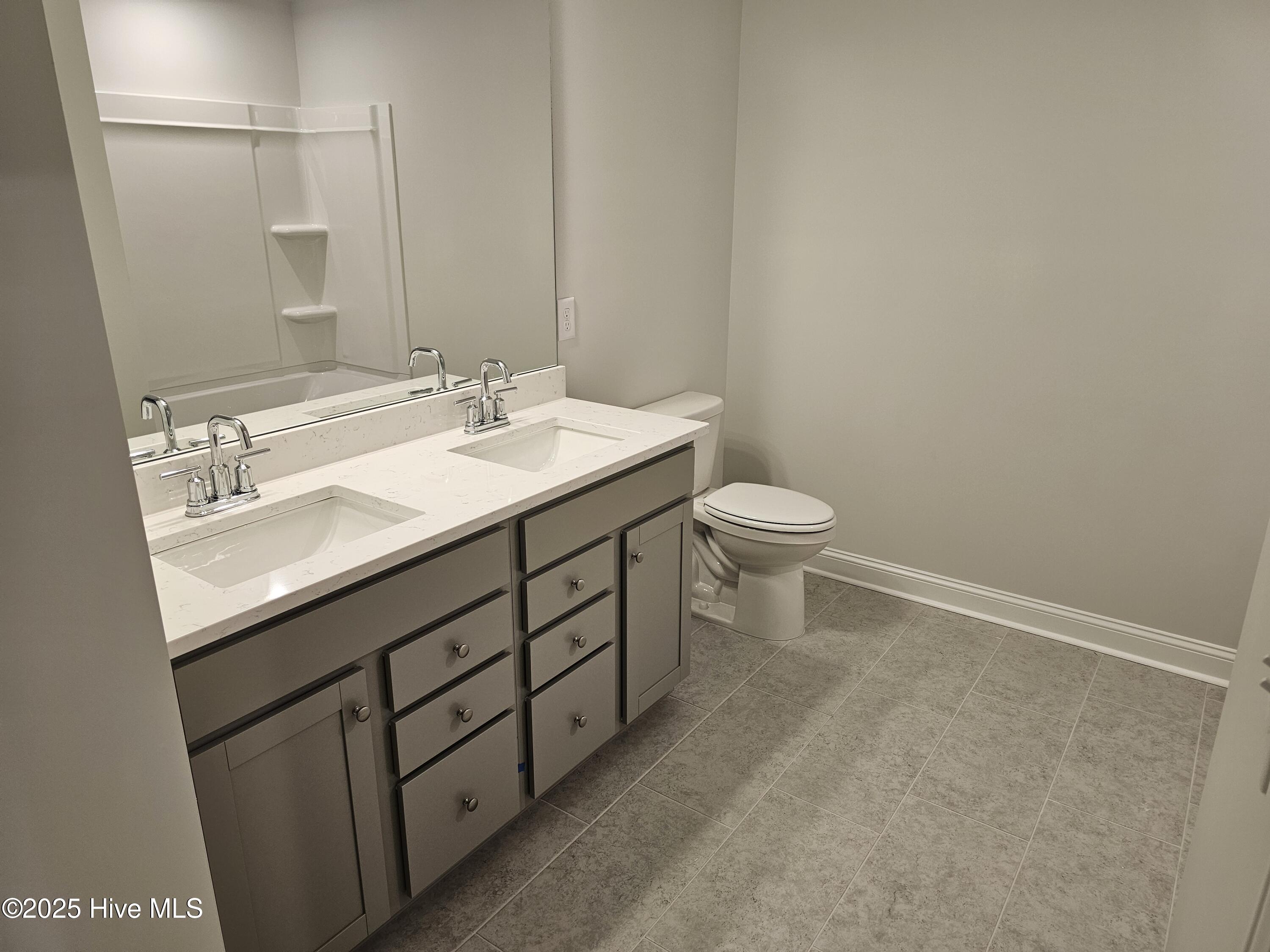 100531272 | Photo 18