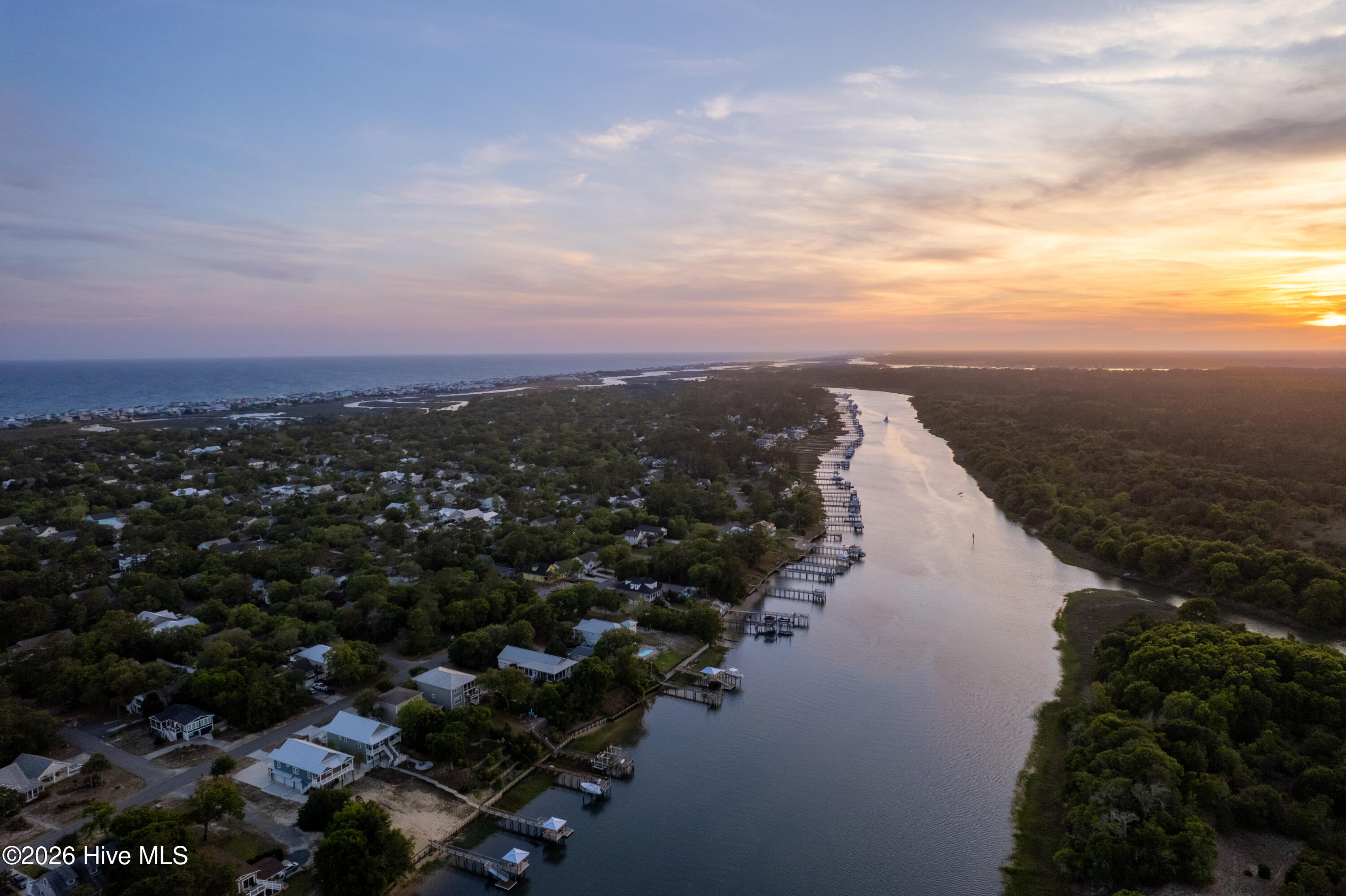 100552701 | Photo 55