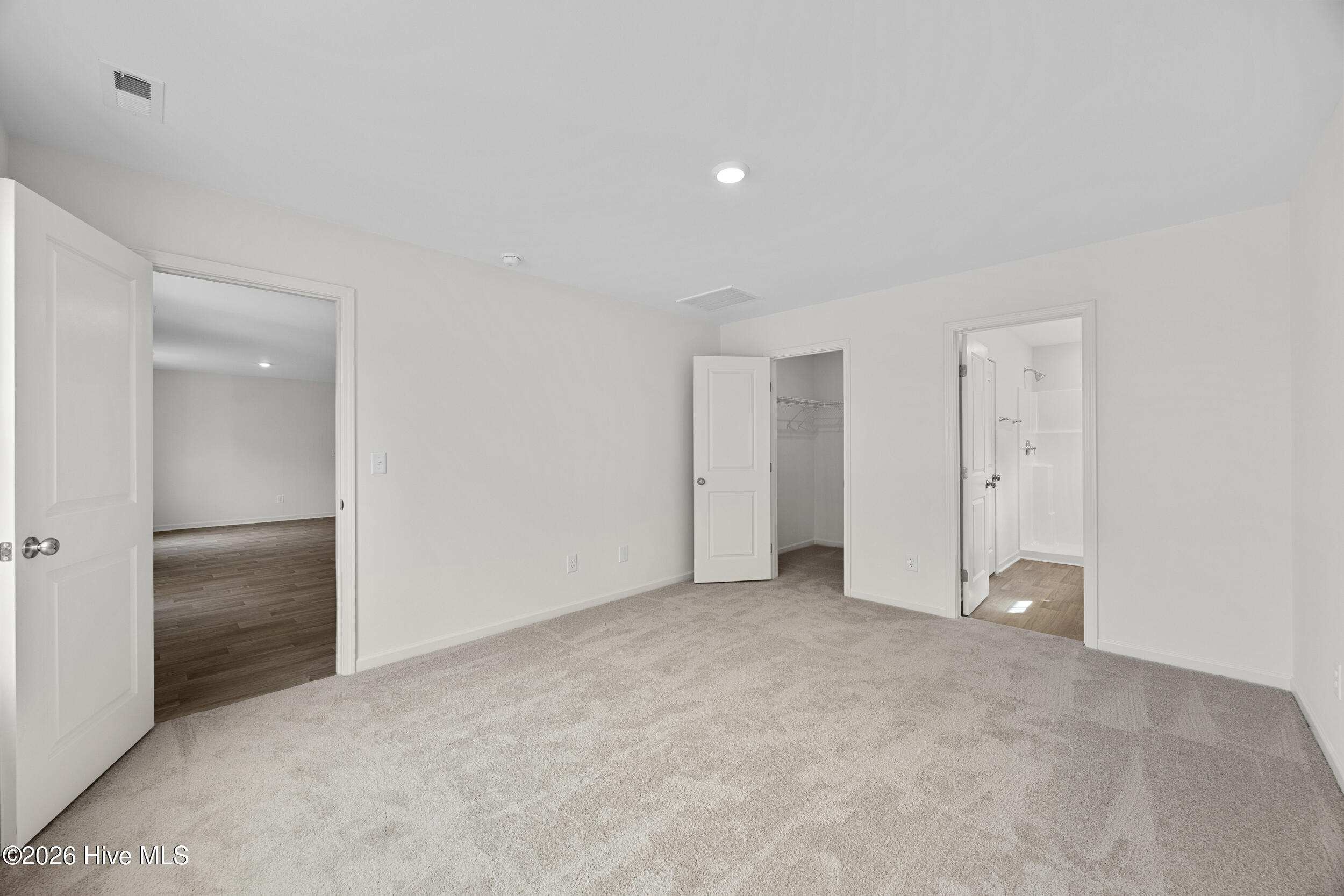 100541155 | Photo 19