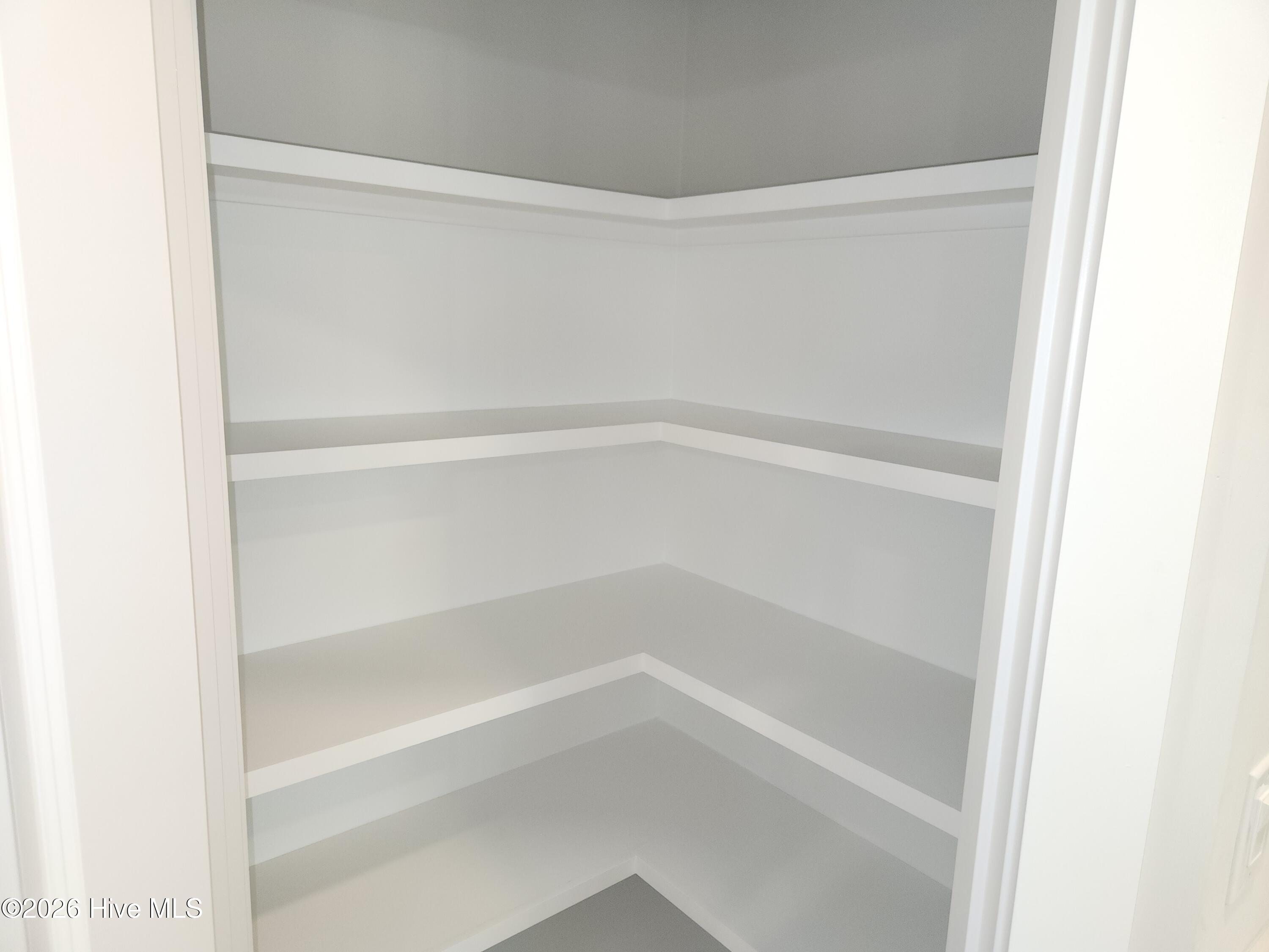 100567730 | Photo 19