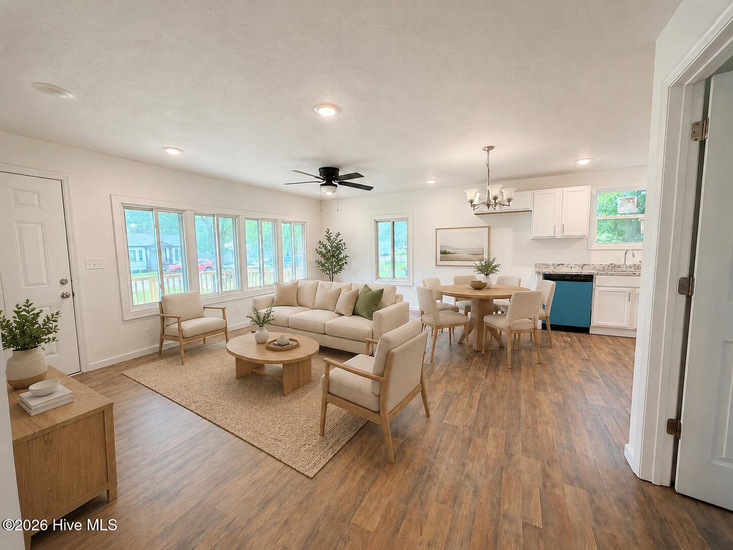 36_bright_airy_modern_living_space