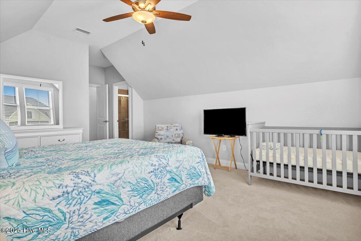 100530087 | Photo 33