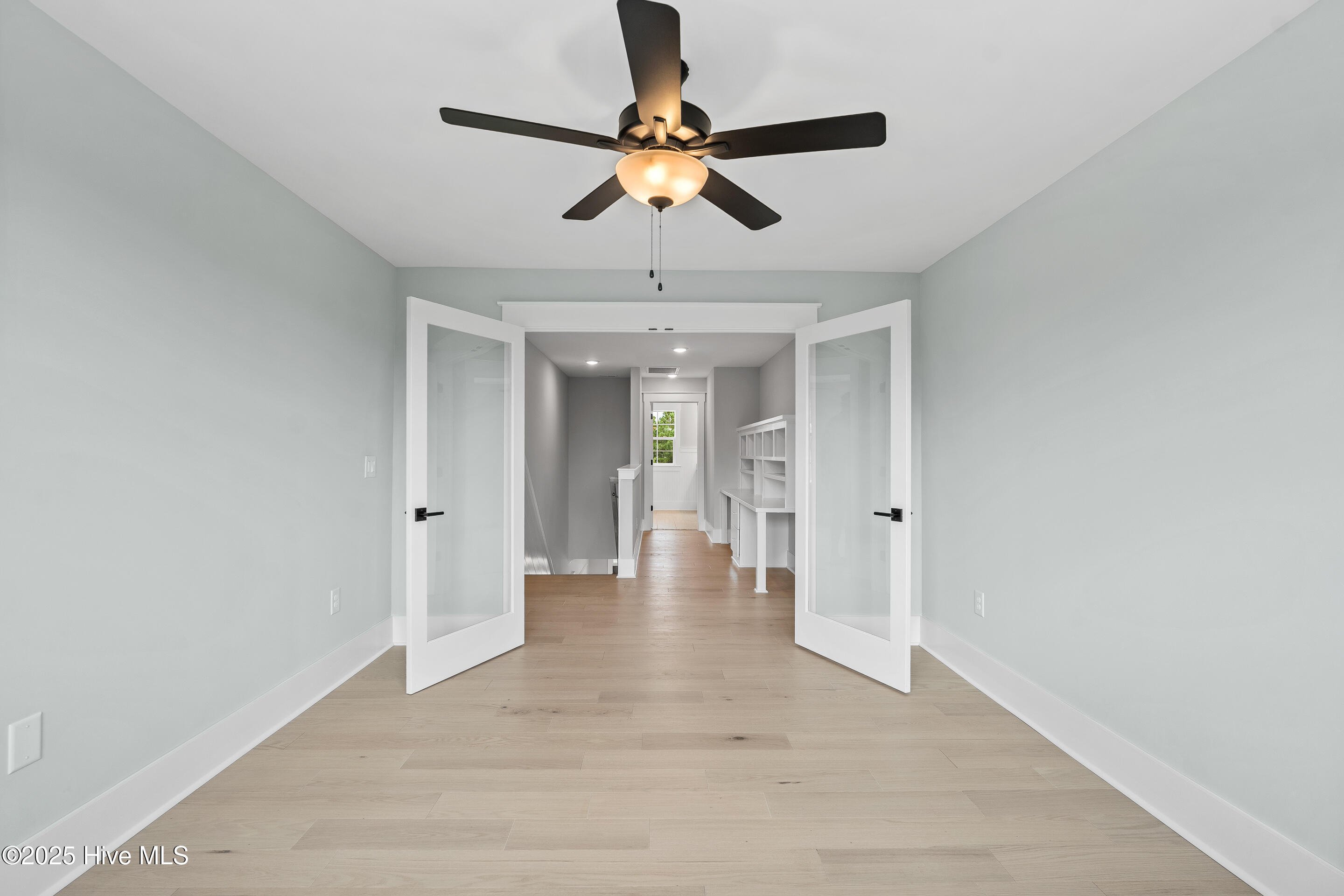 100517421 | Photo 33