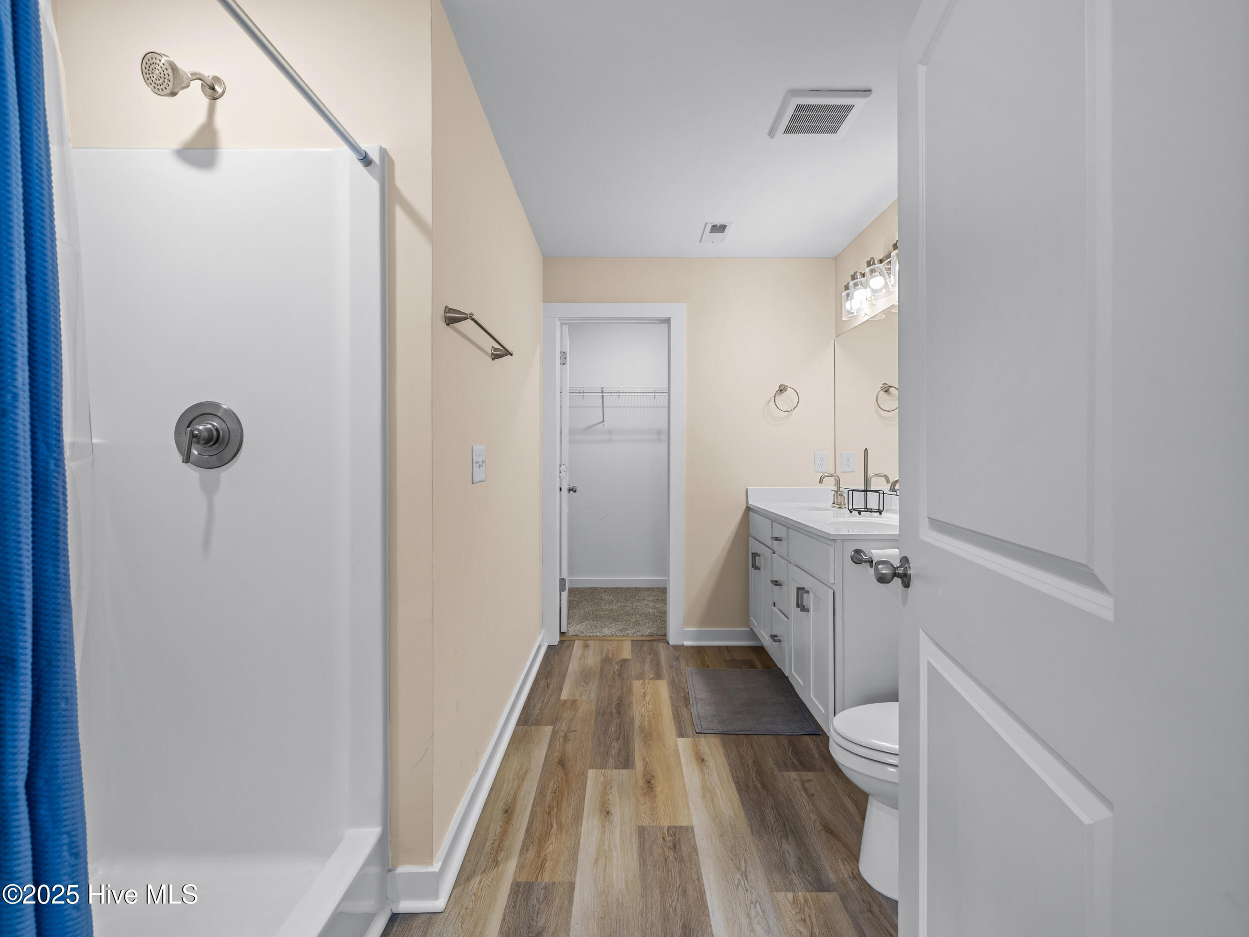 100541622 | Photo 22