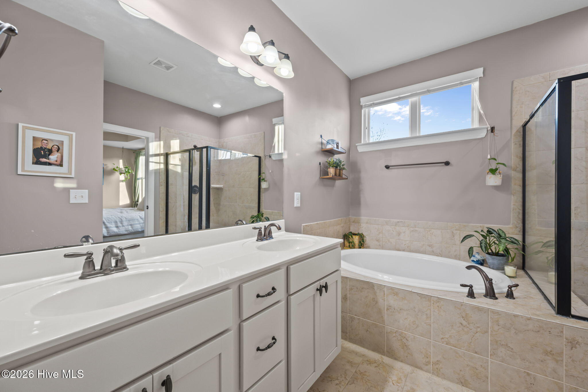 100557022 | Photo 18