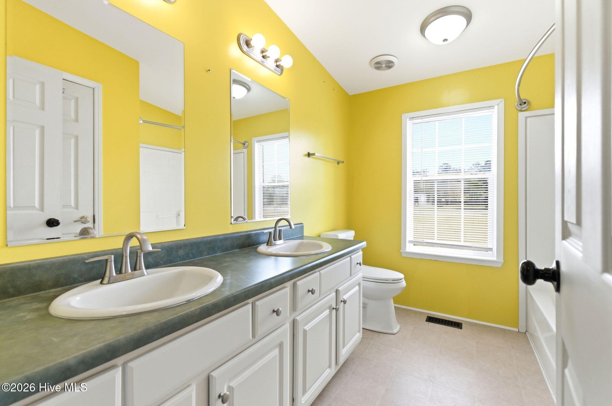 100561551 | Photo 45