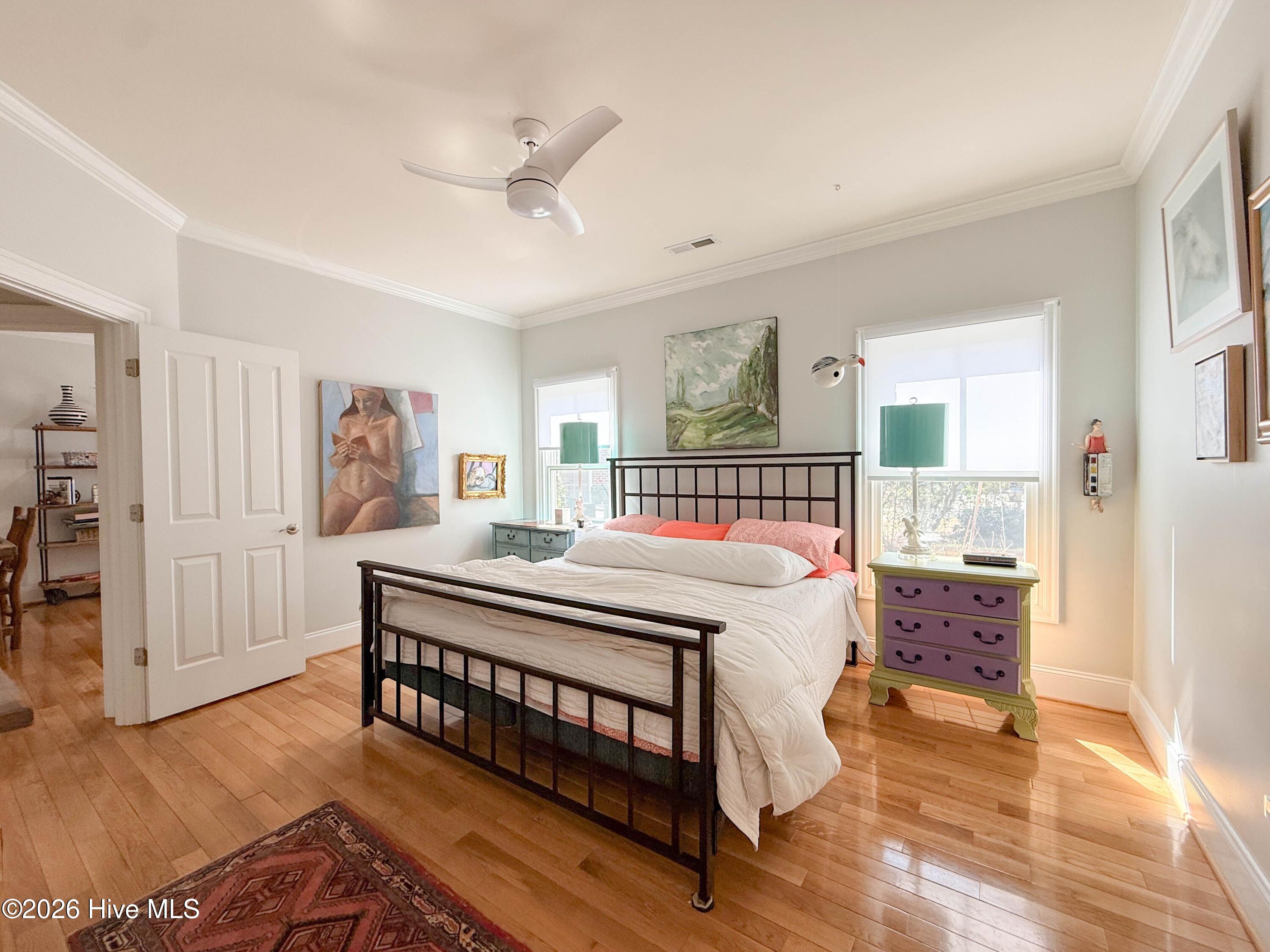 100559415 | Photo 48