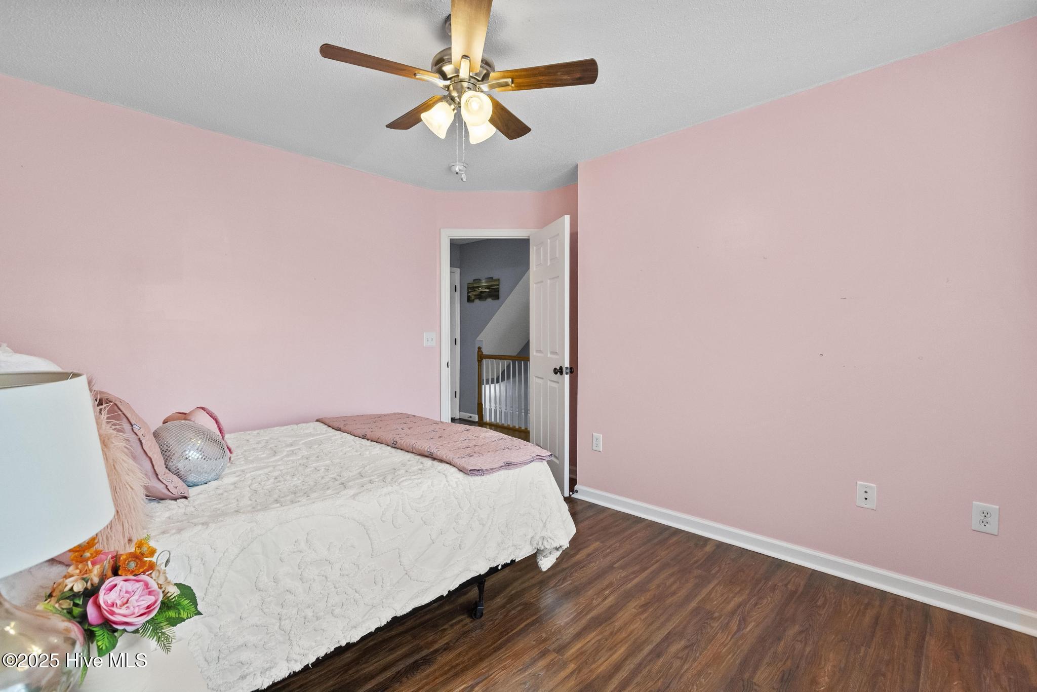 100546183 | Photo 29