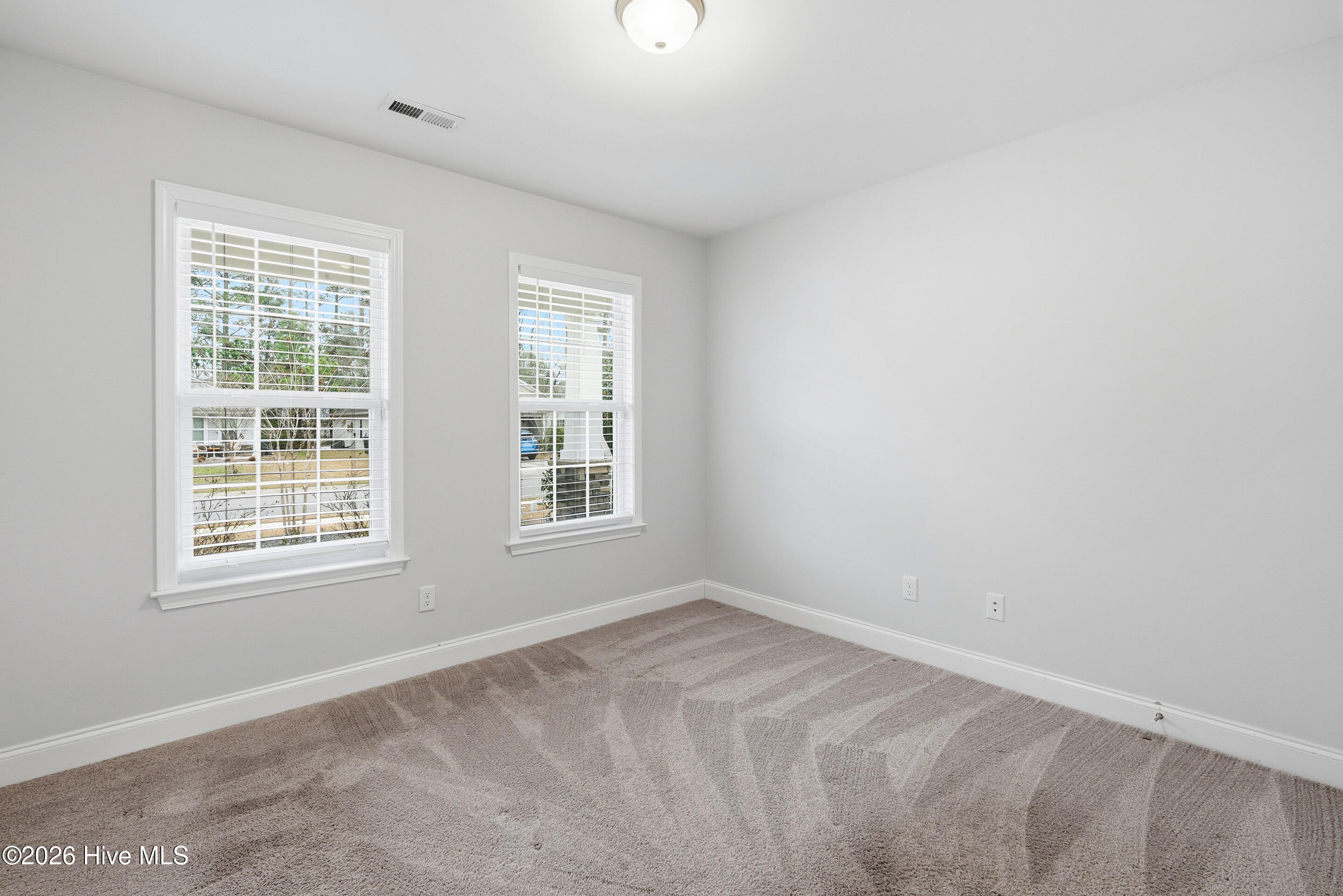 100557566 | Photo 31