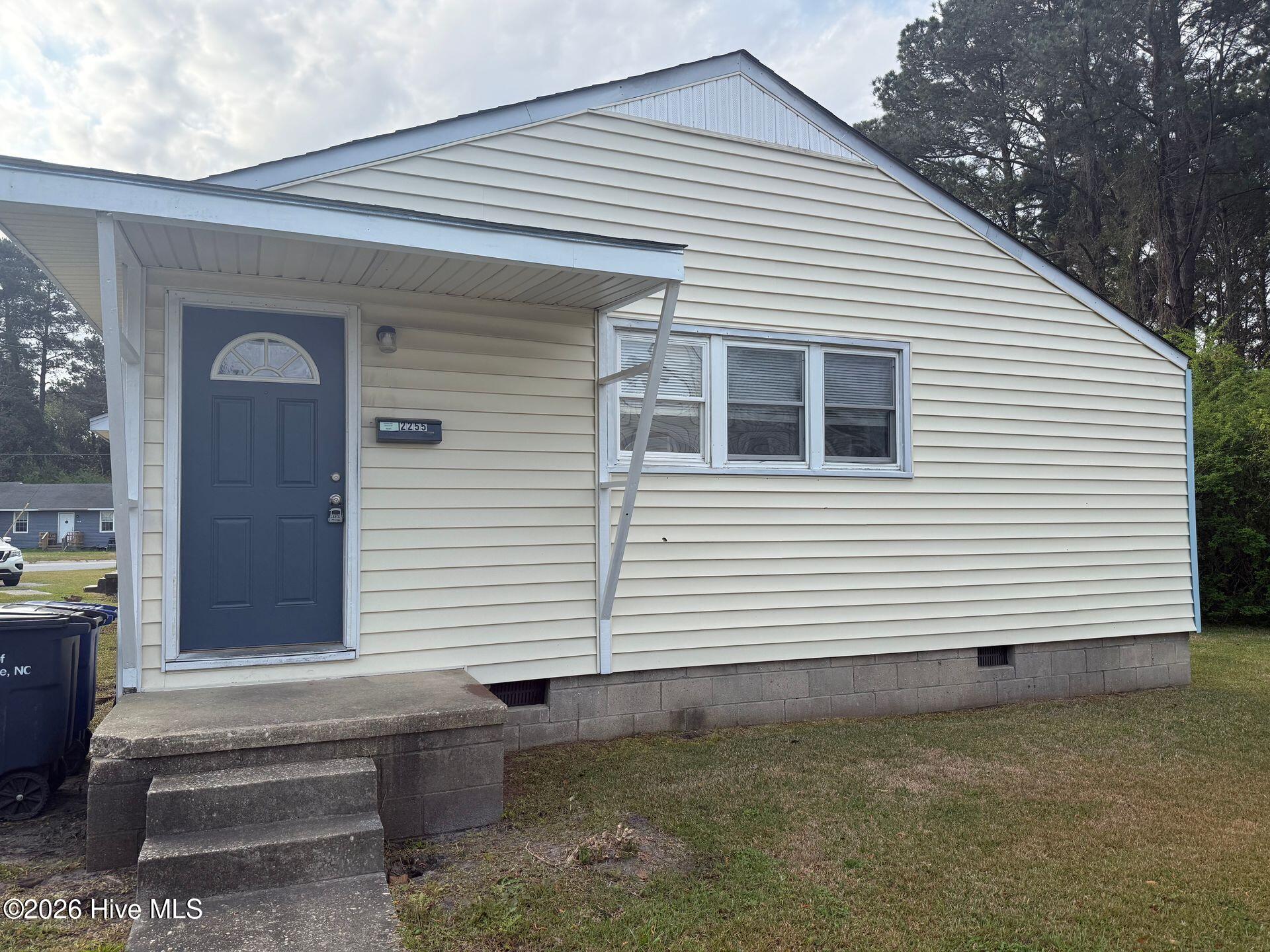 100565761 | Photo 11