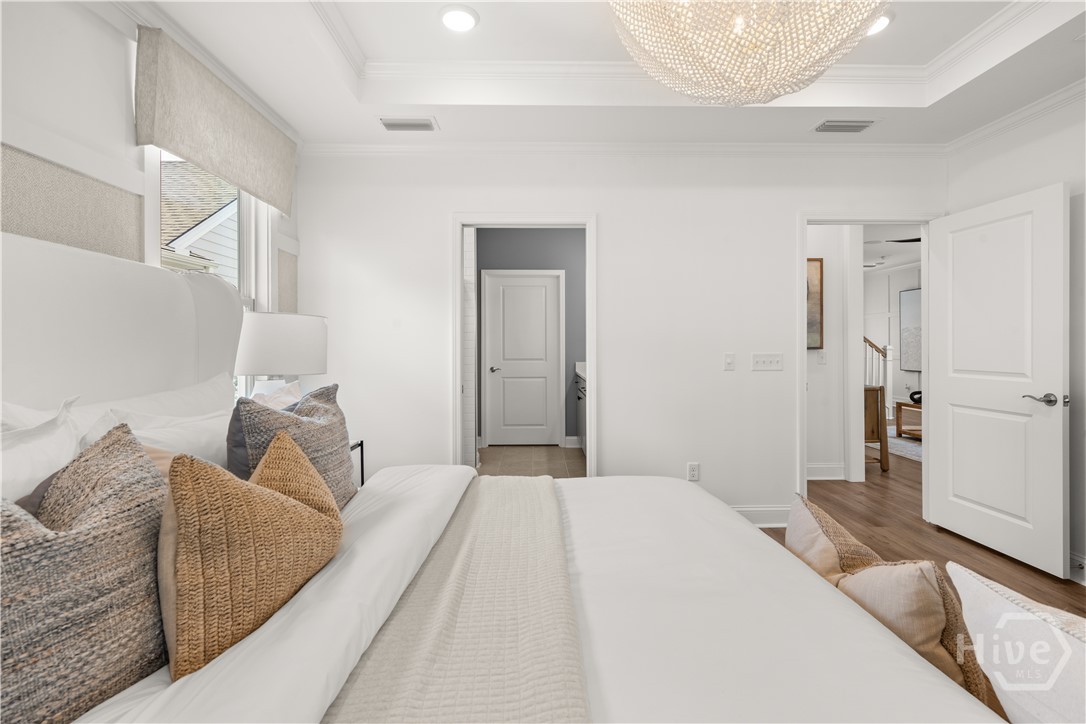 Pictures, photographs, colors, features, and sizes are for illustration purposes only and will vary from the homes as built.