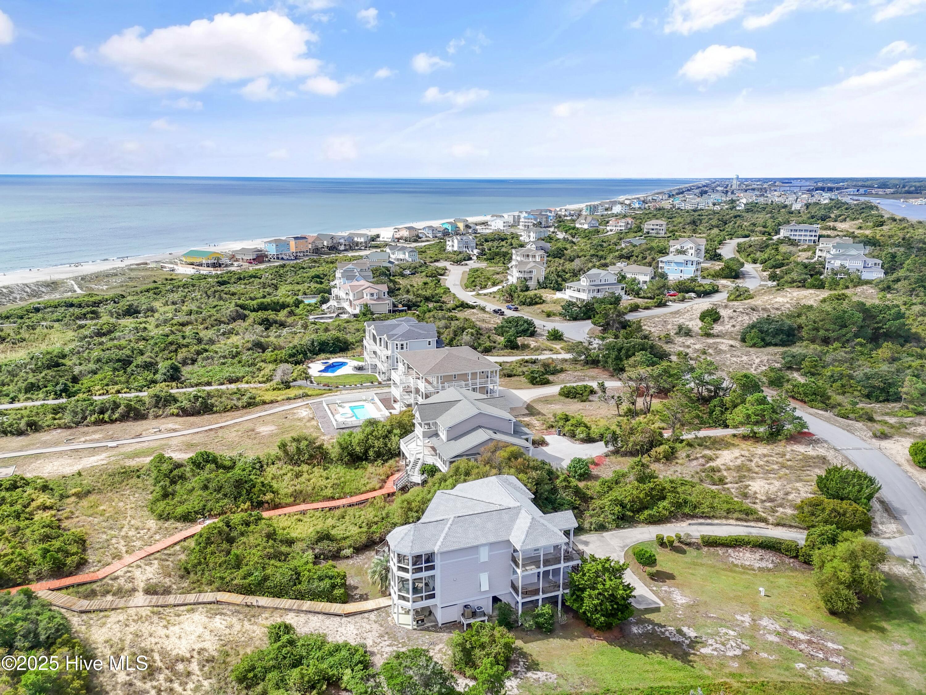 100536702 | Photo 132