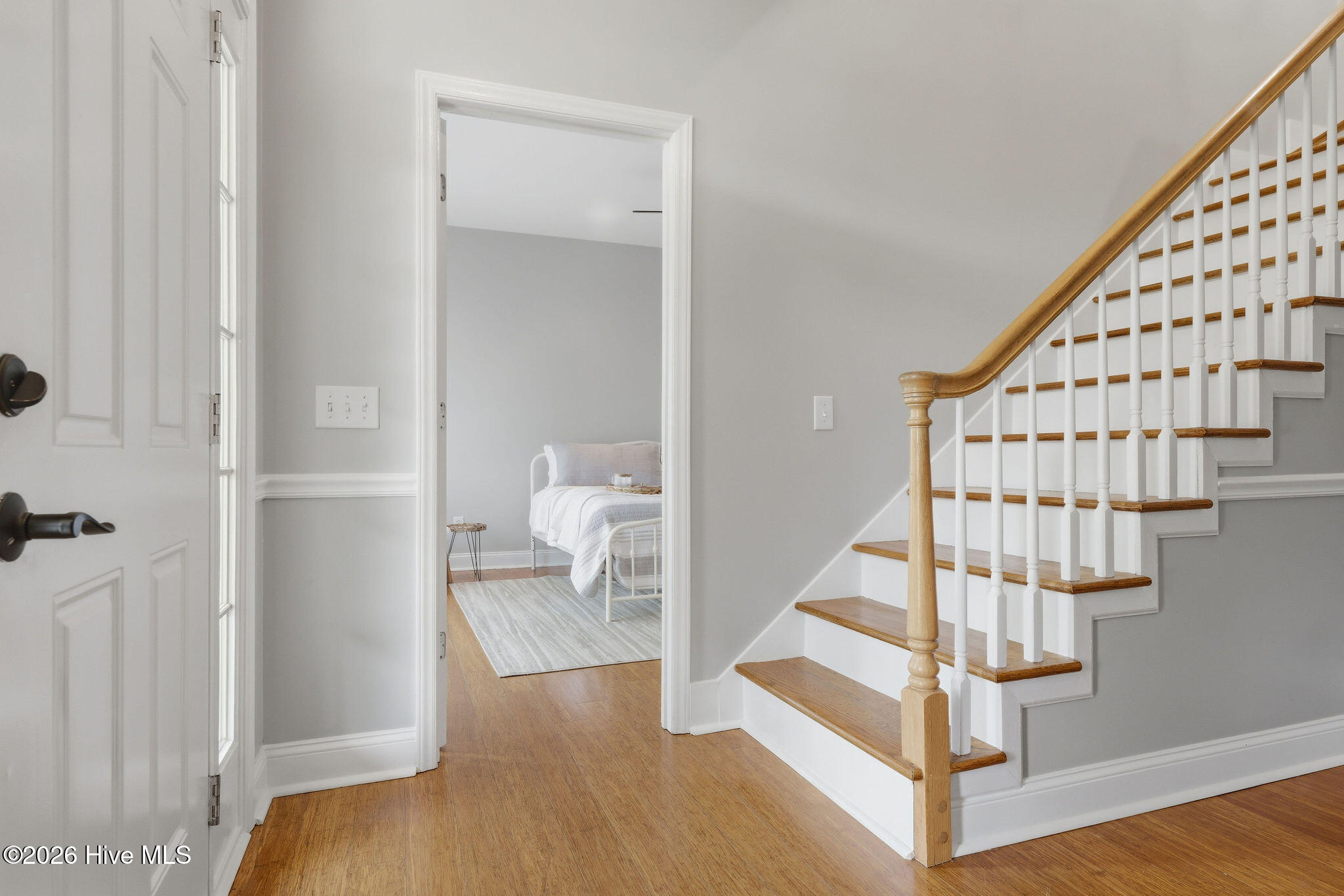 100565537 | Photo 56