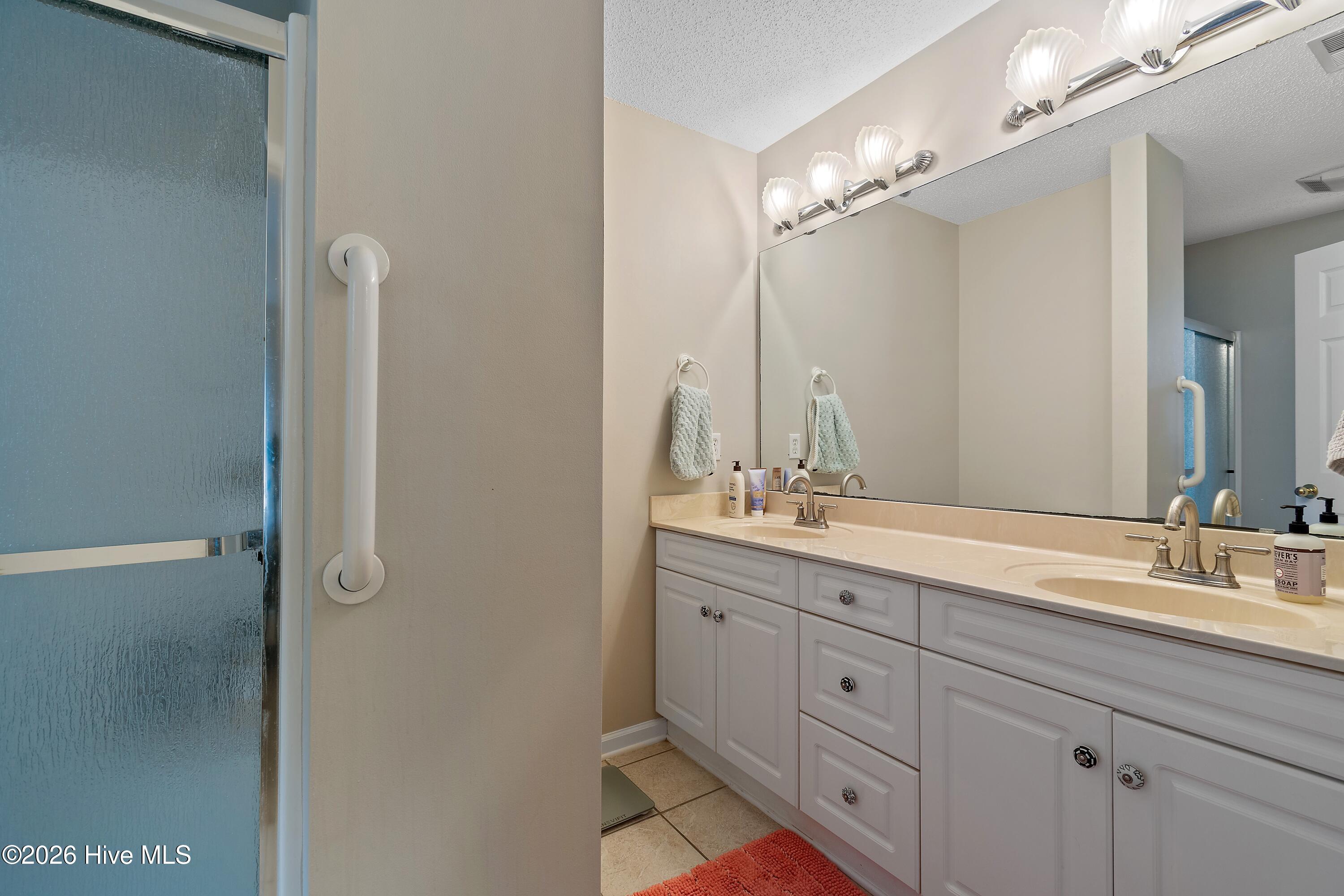 100555081 | Photo 22