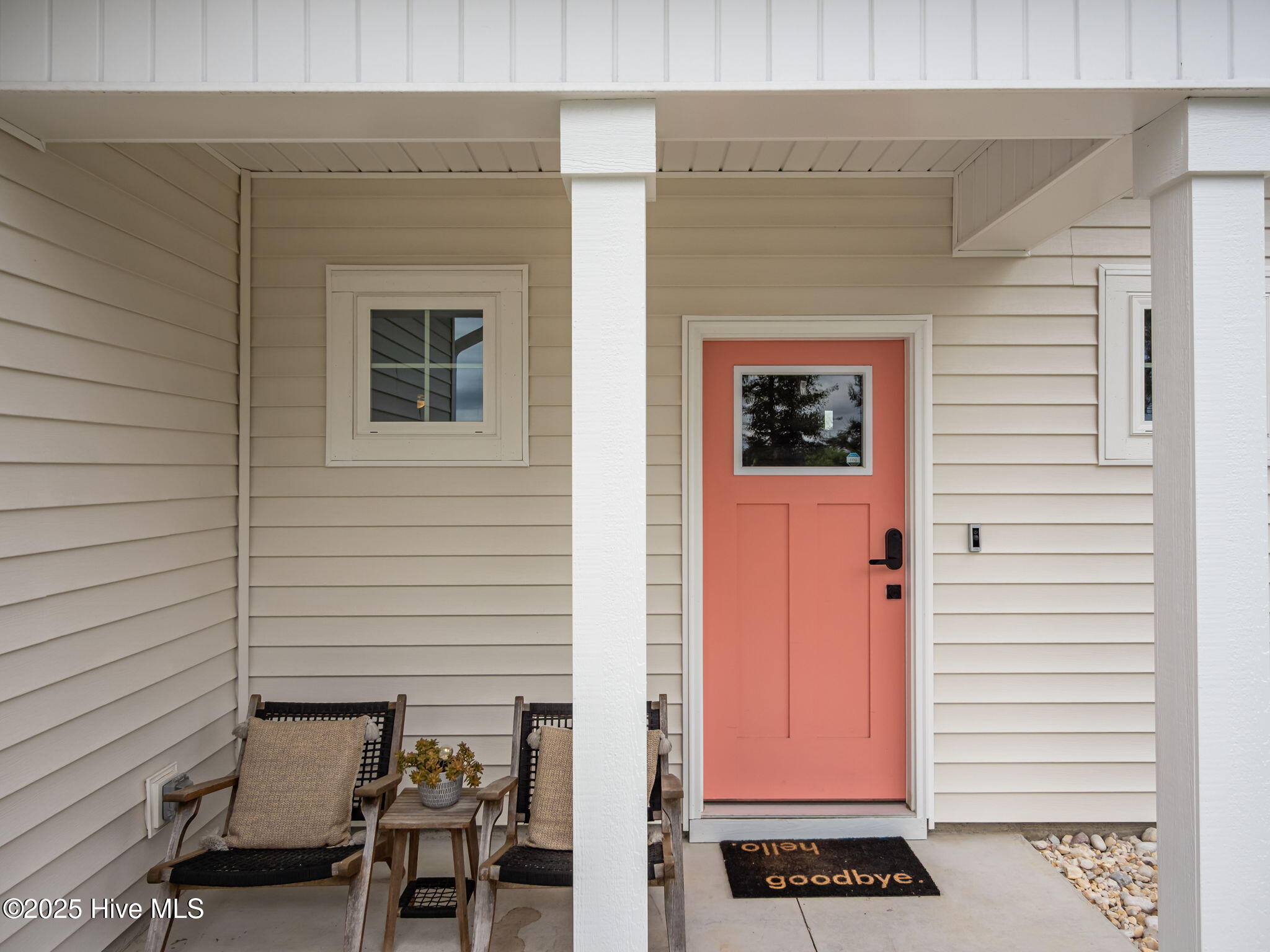 100530492 | Photo 17