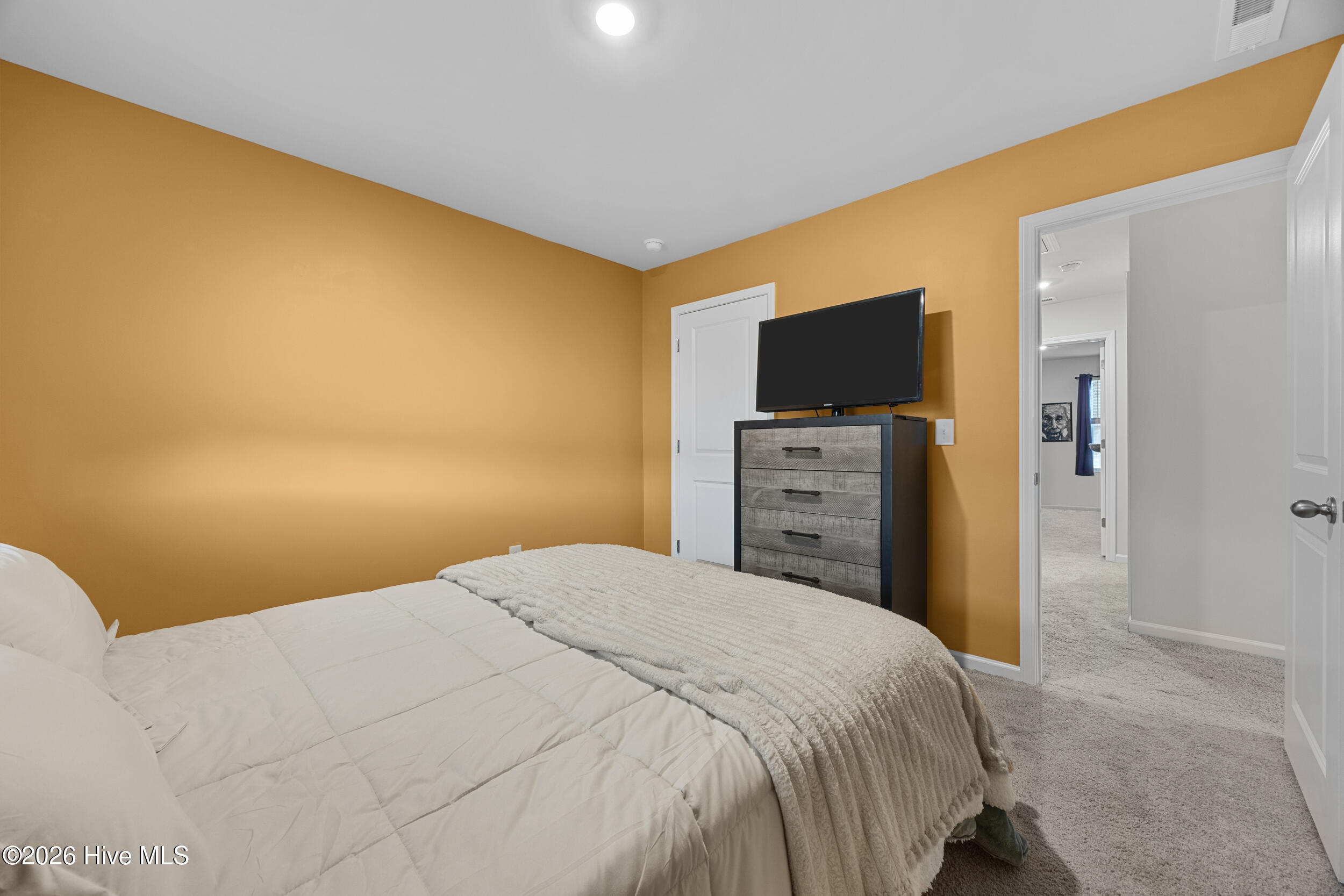 100561972 | Photo 31