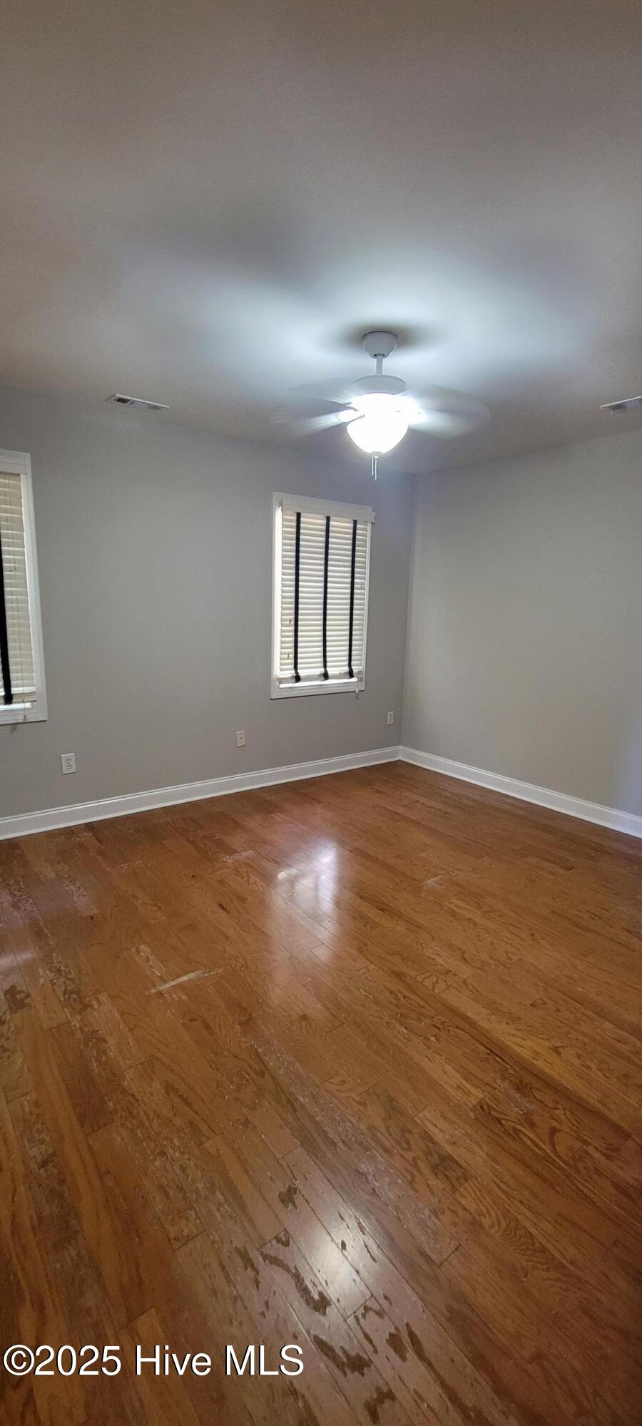 100540693 | Photo 15