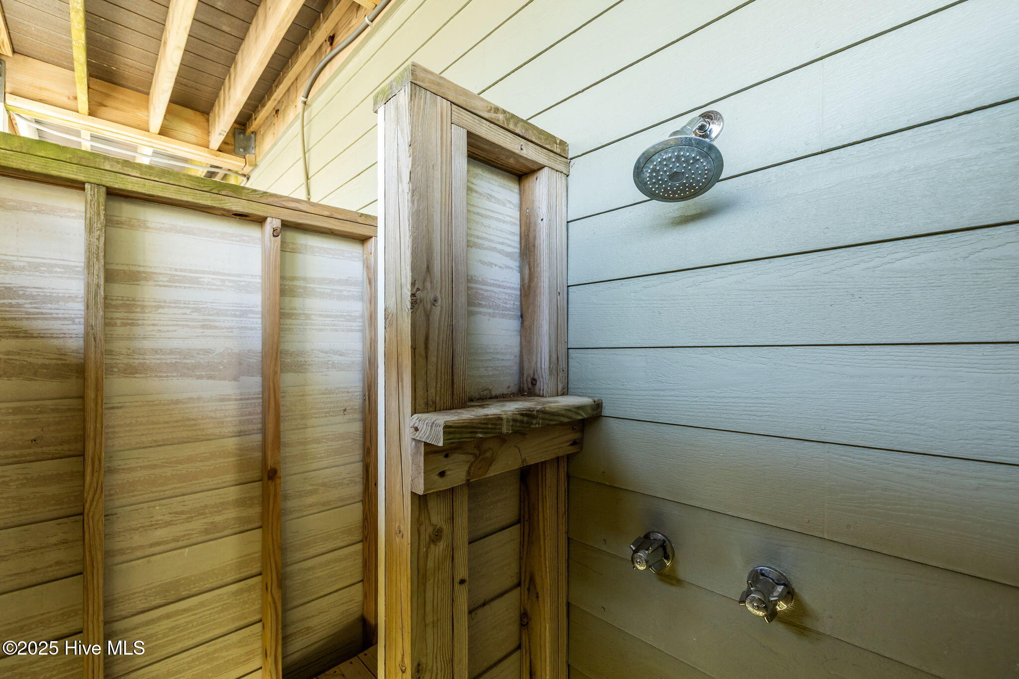 100531383 | Photo 62