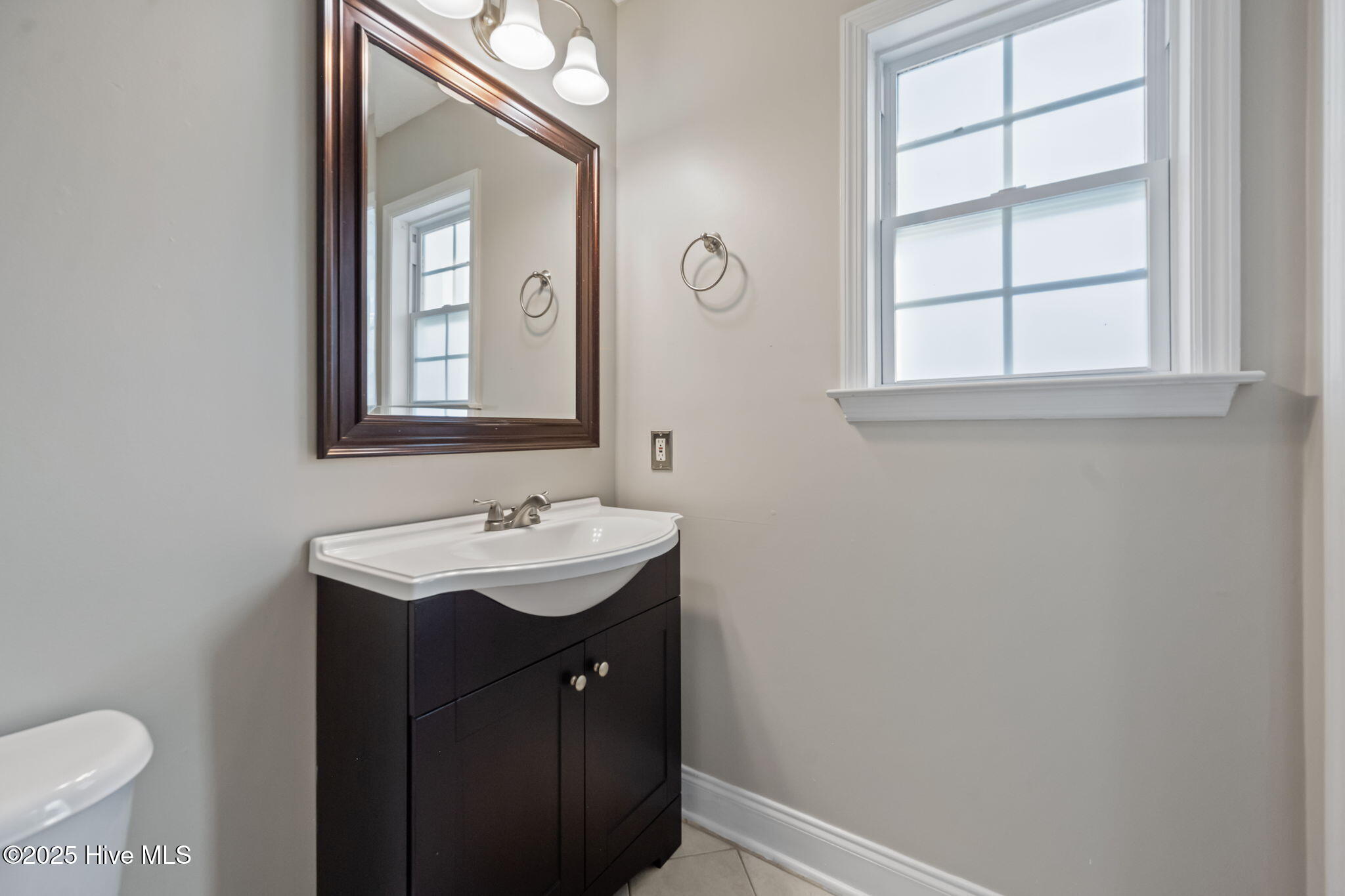 100547097 | Photo 16