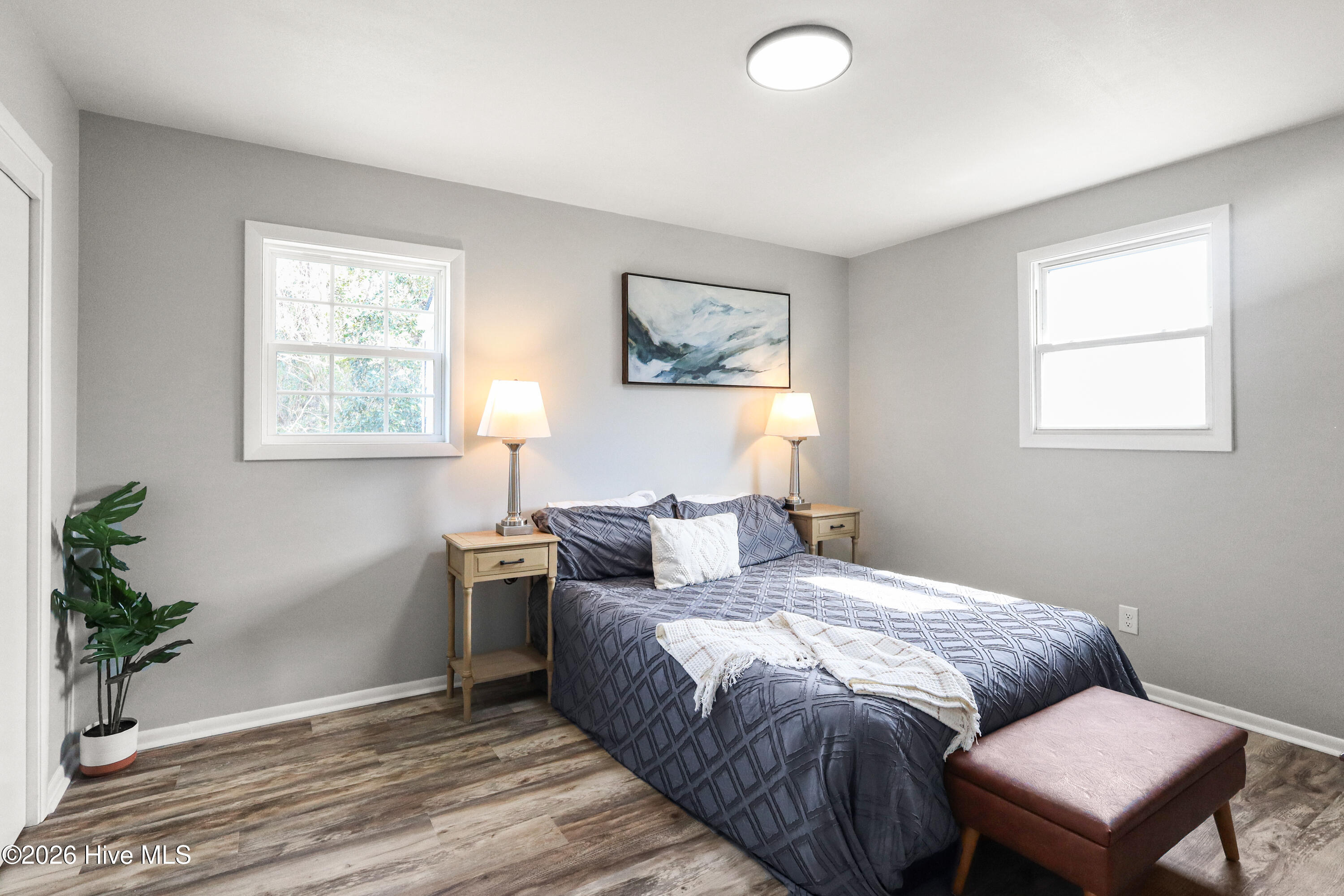 100562432 | Photo 29