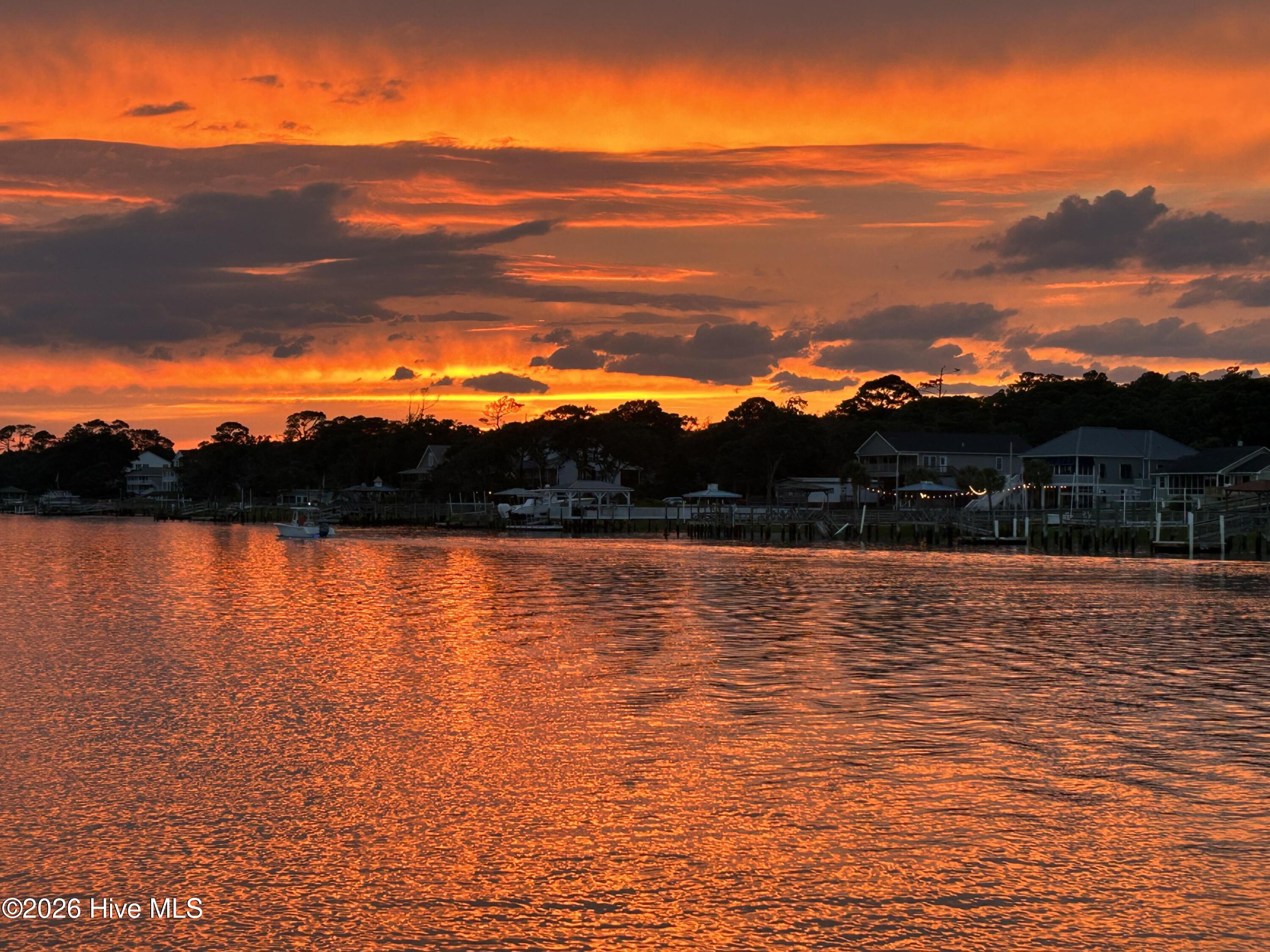 100553308 | Photo 57