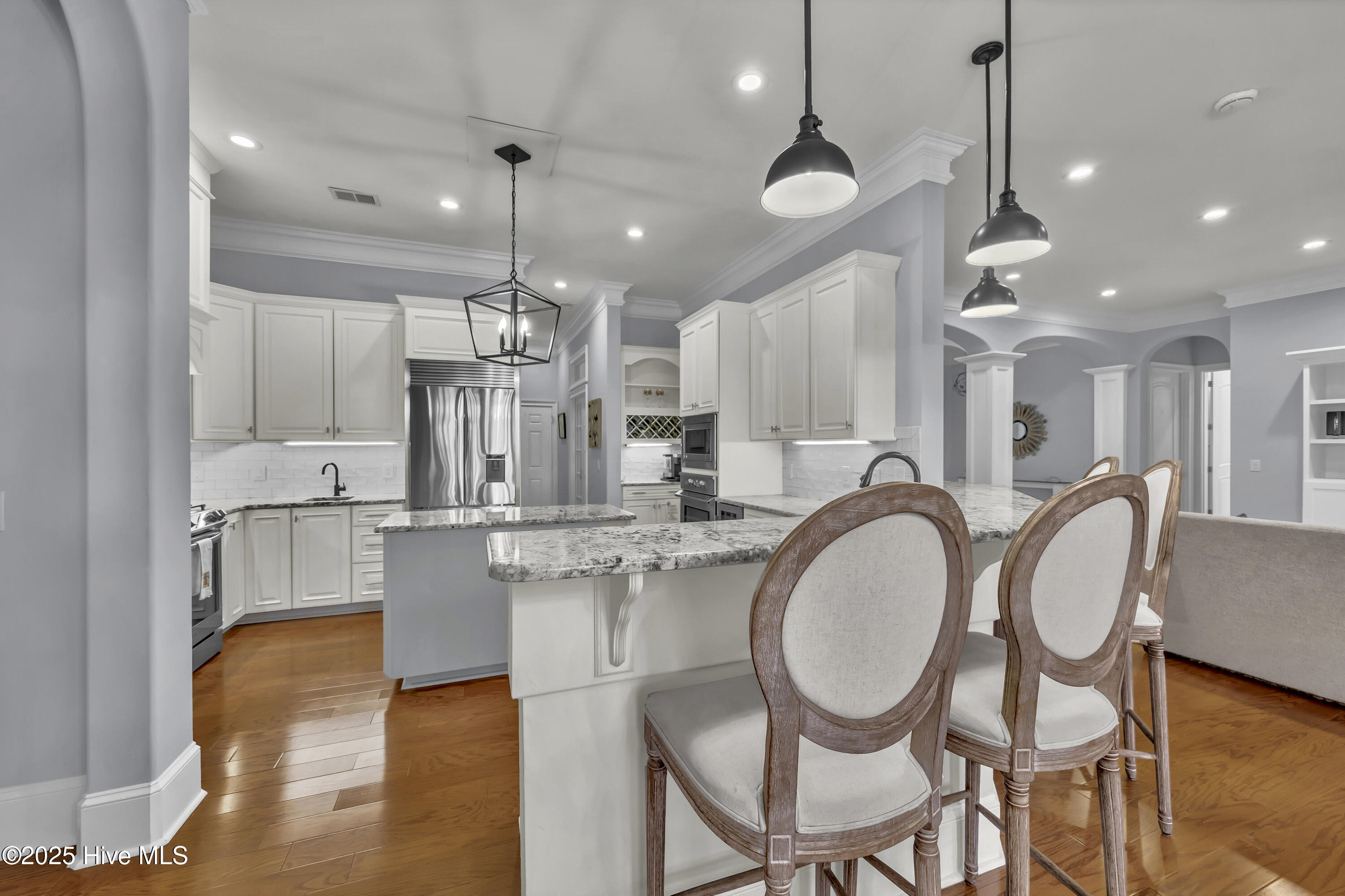 100511674 | Photo 13