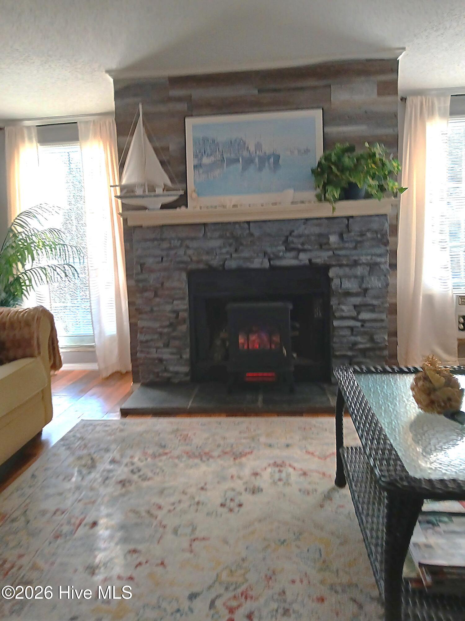 100539439 | Photo 15