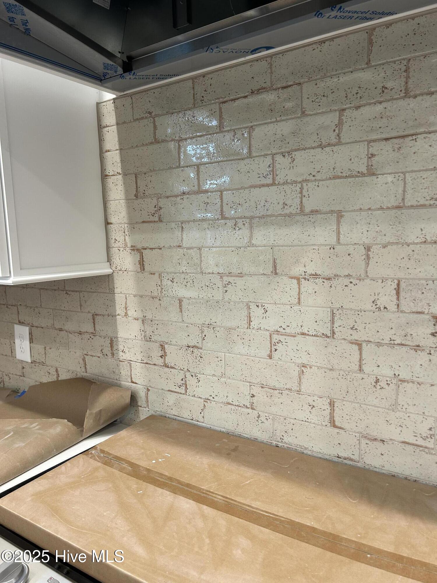 100531087 | Photo 32