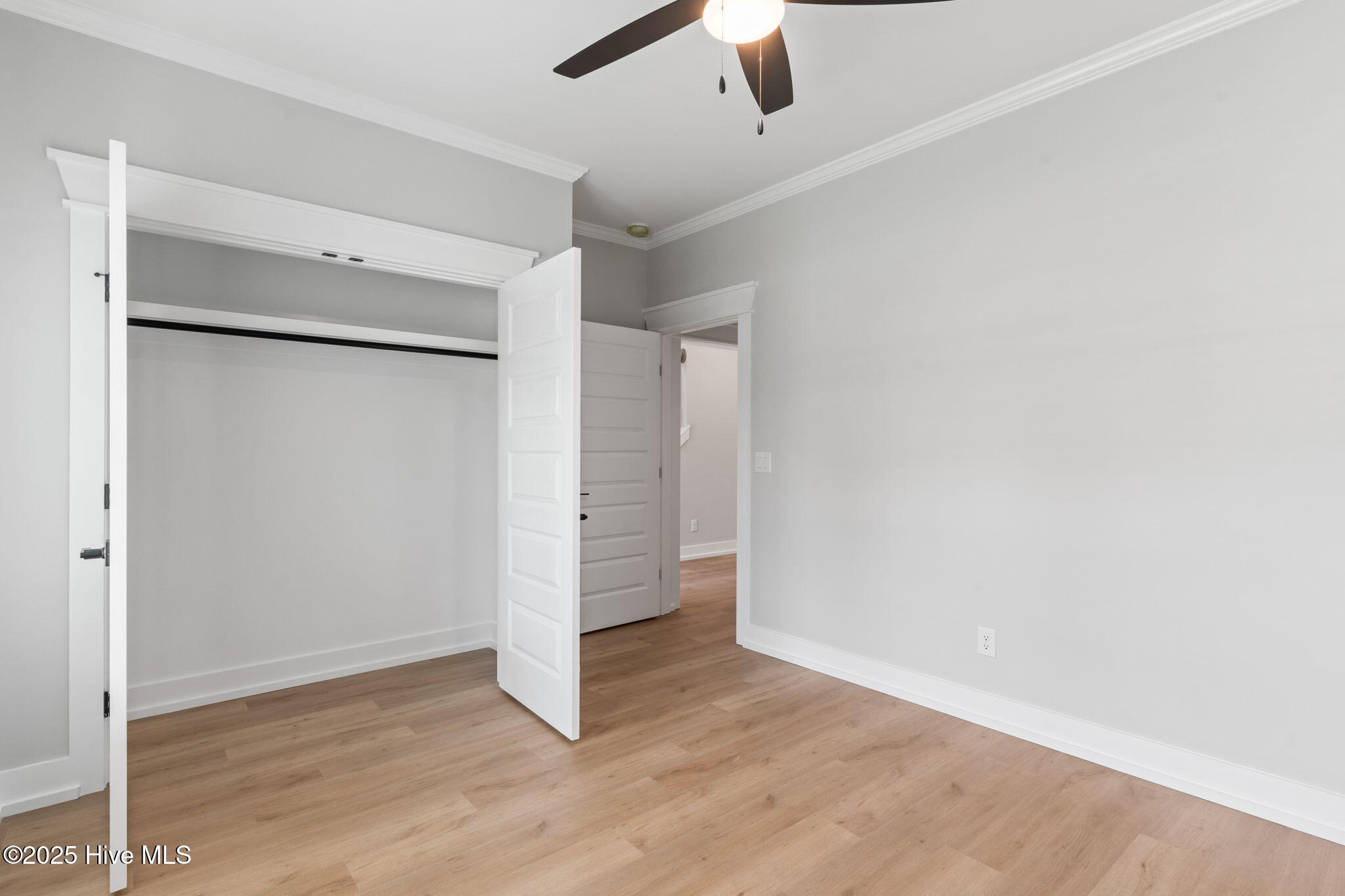 100479579 | Photo 27