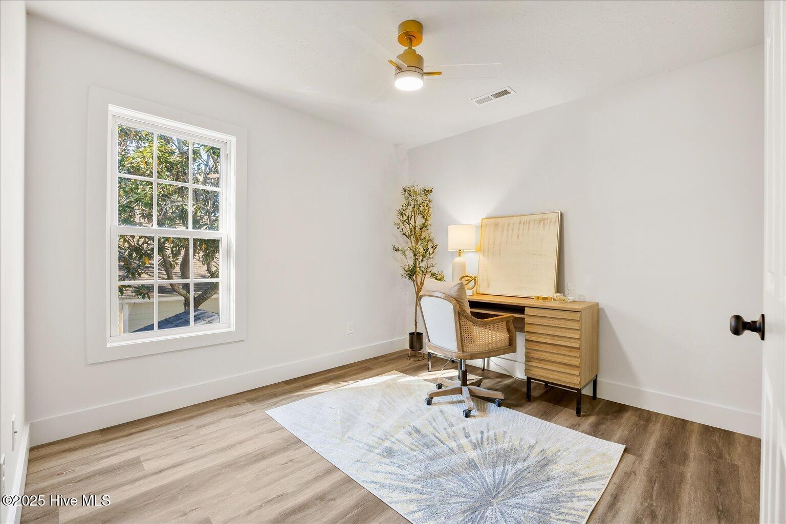 100554102 | Photo 26