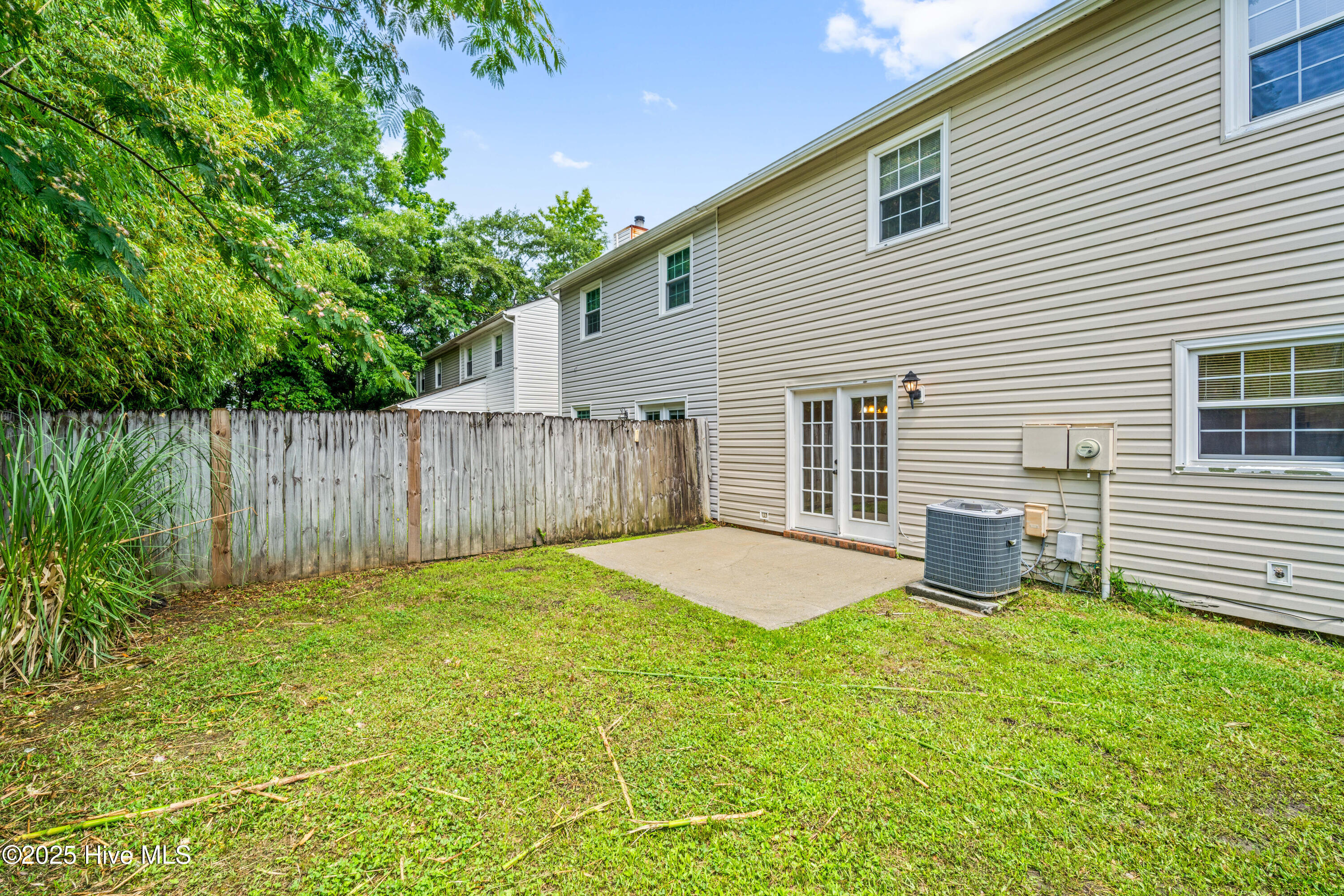 100555613 | Photo 13