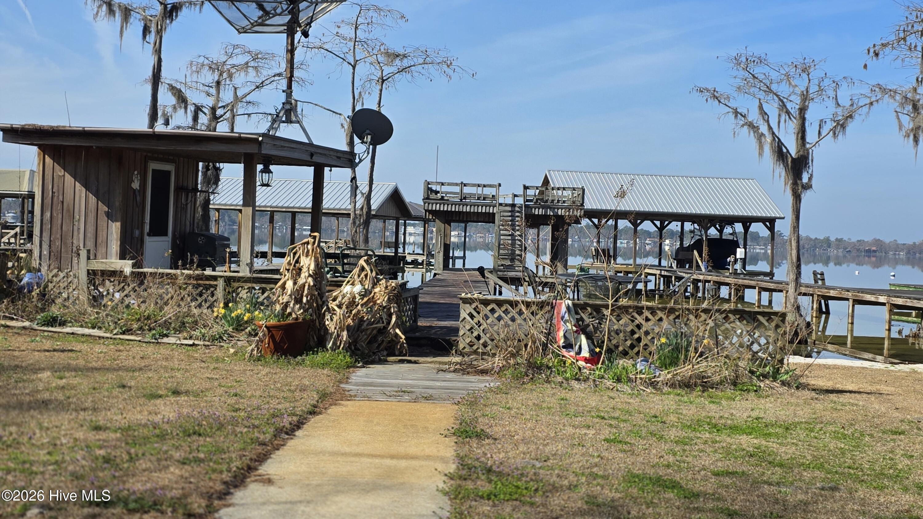 Homes for sale in Elizabethtown, NC | 1136 White Lake Dr, Elizabethtown, NC 28337 | MLS# 100557874